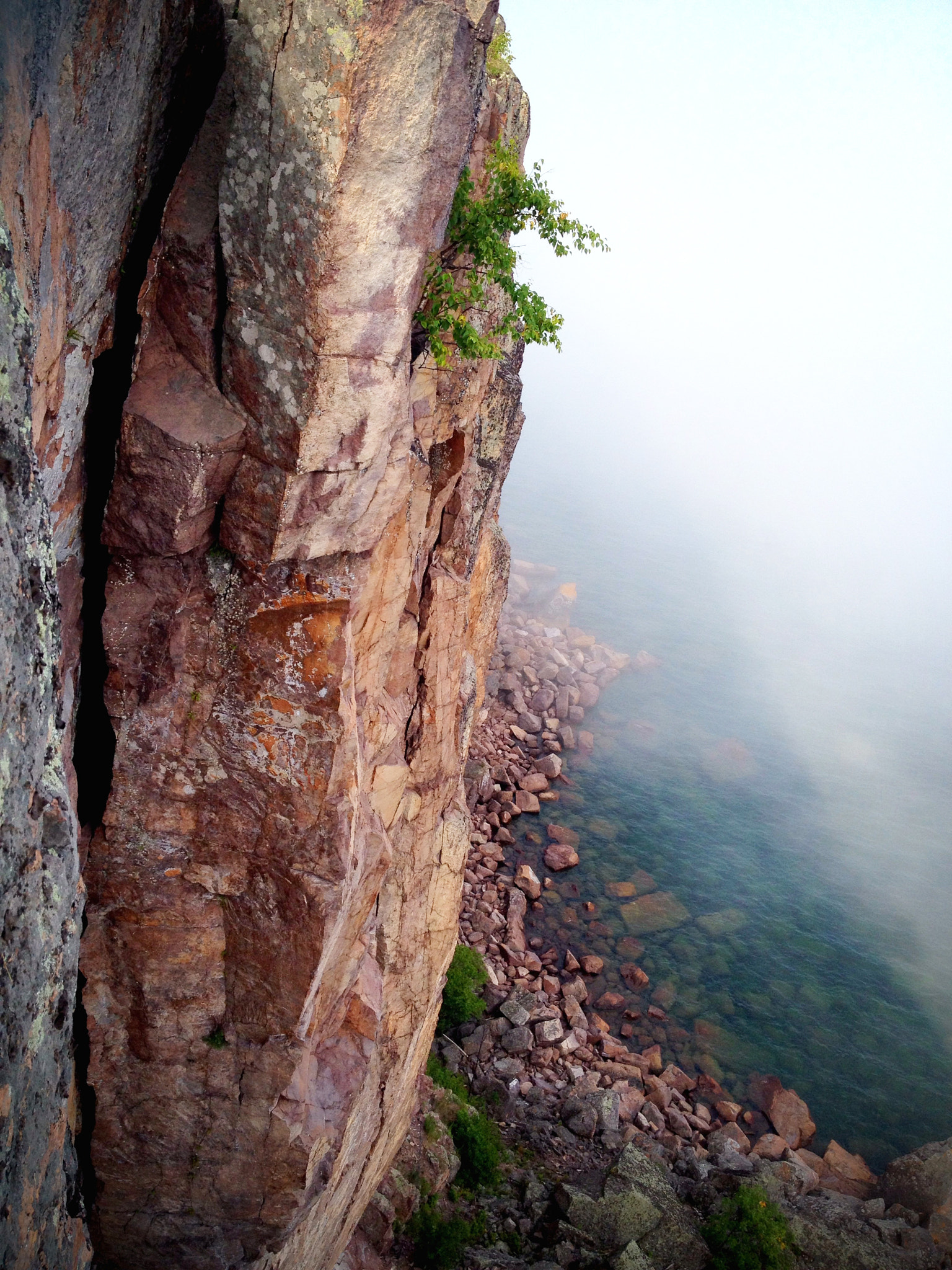 Apple iPhone + iPhone 4S back camera 4.28mm f/2.4 sample photo. Palisade head, minnesota photography