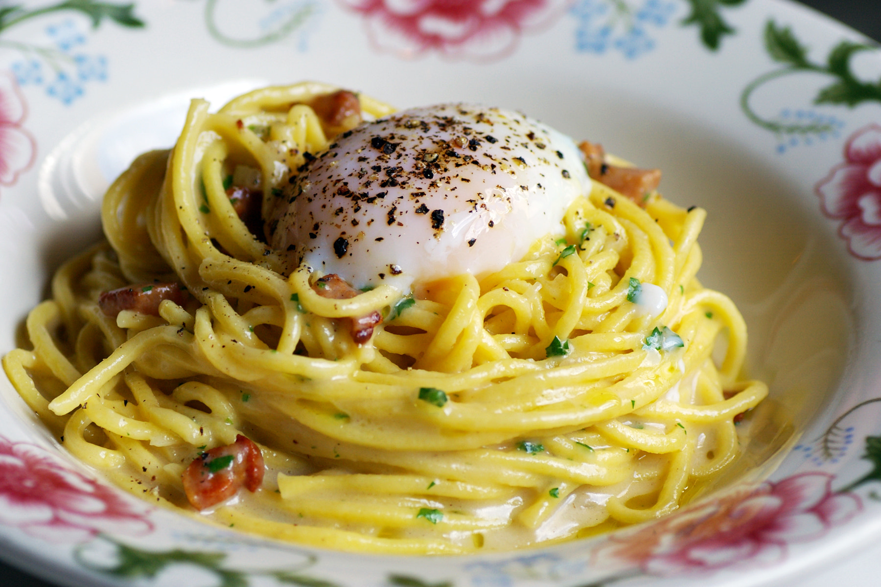 Pentax *ist DL + Tamron SP AF 90mm F2.8 Di Macro sample photo. Spaghetti alla carbonara photography