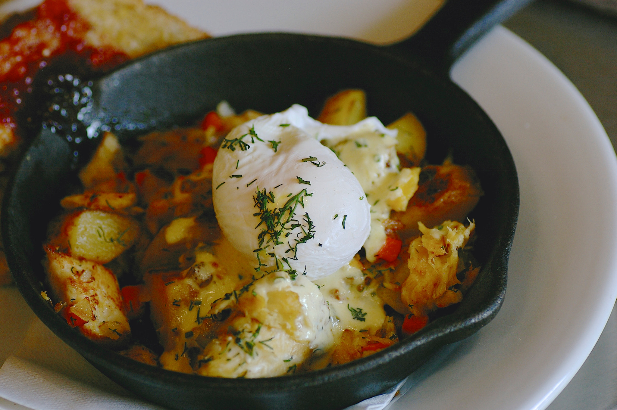 Pentax *ist DL + Tamron SP AF 90mm F2.8 Di Macro sample photo. Skilletbreakfast photography