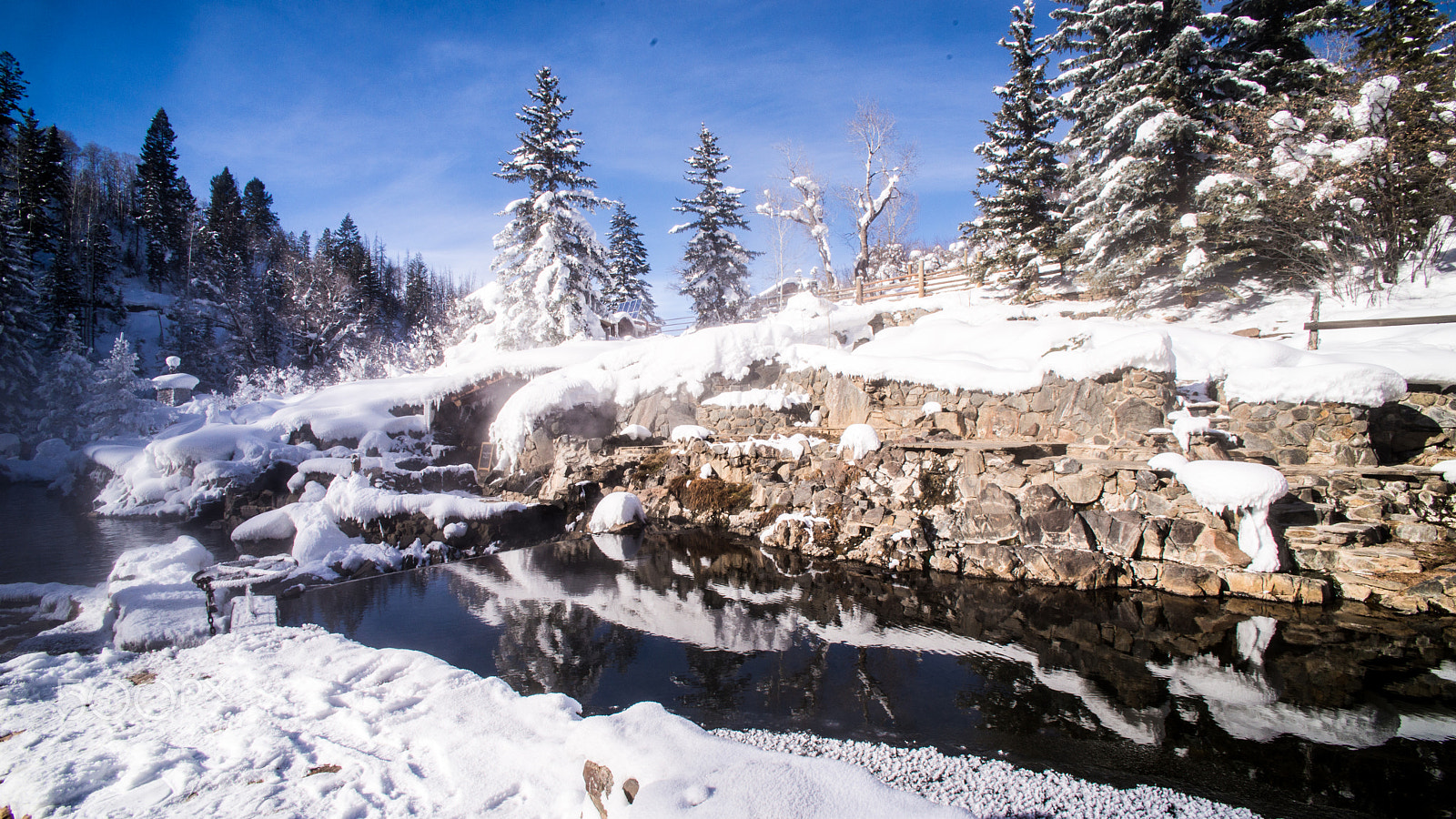 Tokina AT-X 17 AF 17mm F3.5 sample photo. Strawberry park, co photography