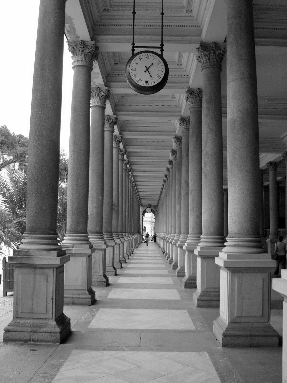 Samsung VLUU NV10, NV10 sample photo. Karlovy vary  photography