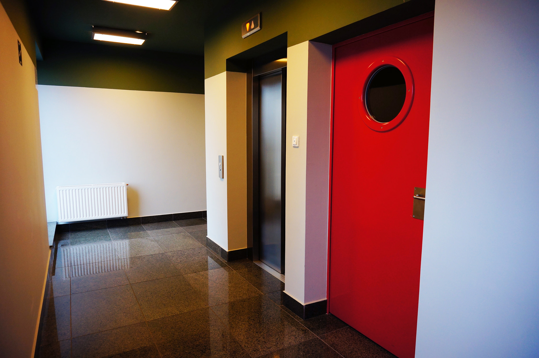 Sony E 16-50mm F3.5-5.6 PZ OSS sample photo. Two doors photography