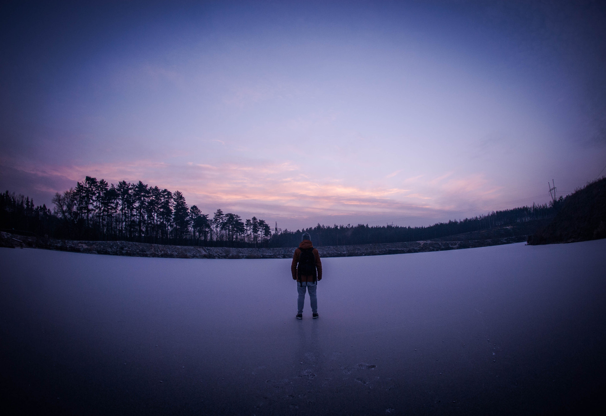 Nikon D200 + Sigma 10mm F2.8 EX DC HSM Diagonal Fisheye sample photo. Frozen photography