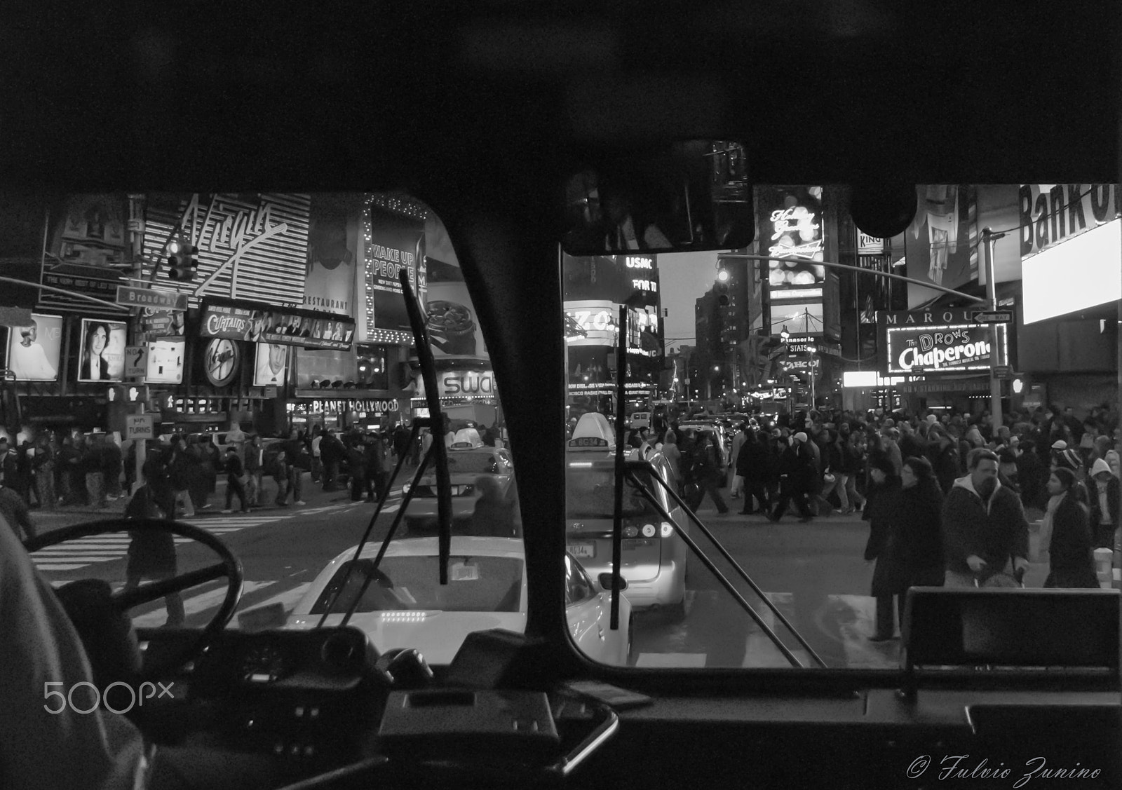 Sigma 12-24mm F4.5-5.6 EX DG Aspherical HSM sample photo. New york from a bus photography