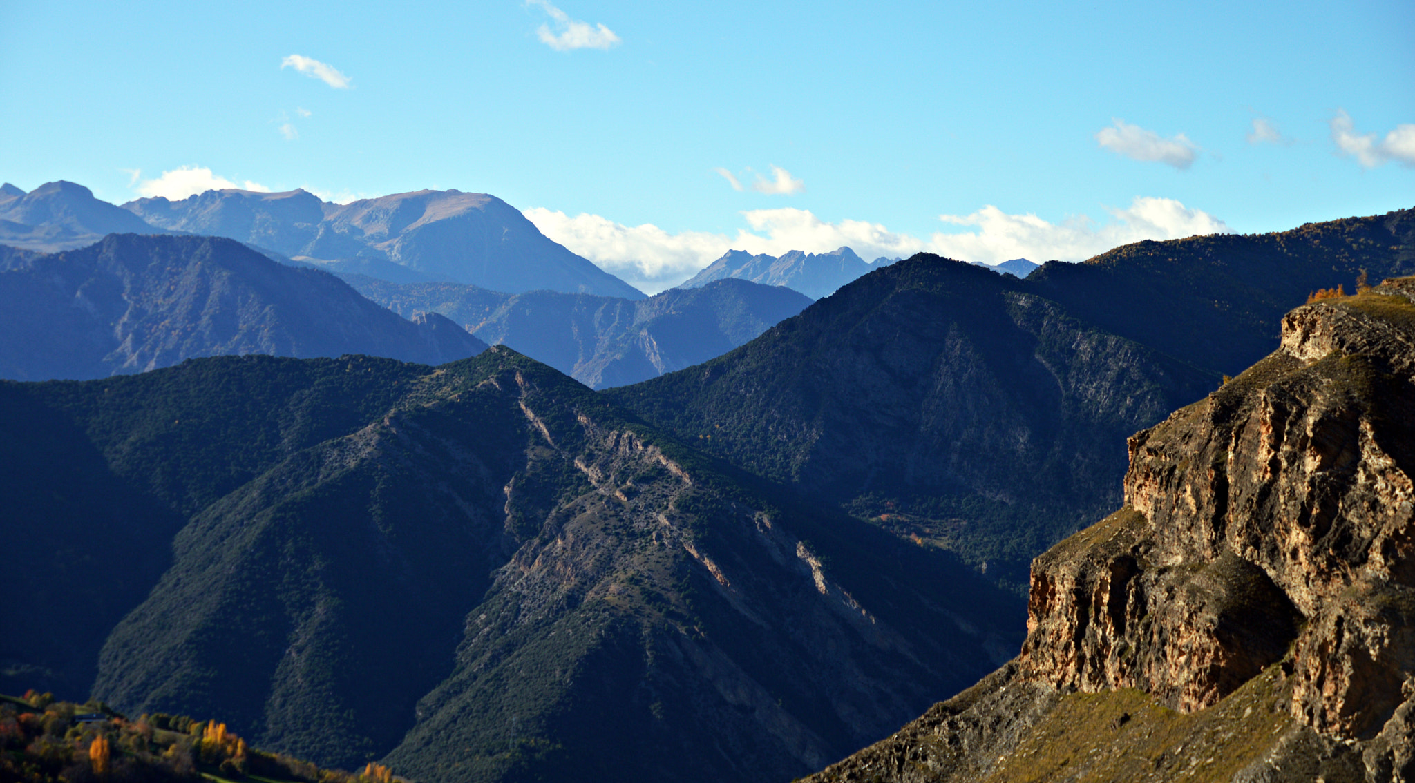 Sigma 18-200mm F3.5-6.3 II DC OS HSM sample photo. Pirineos/pyrenees photography