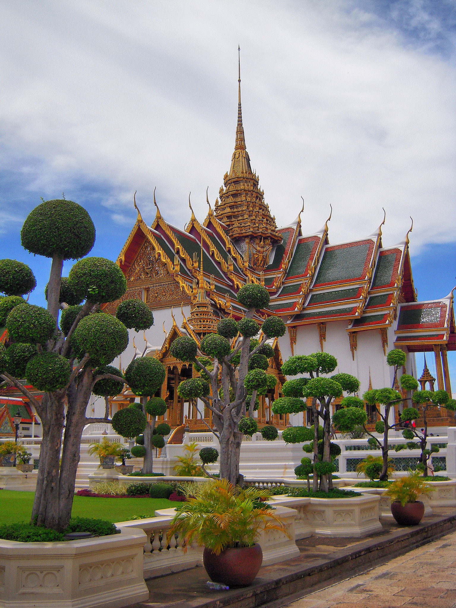 Nikon Coolpix S610c sample photo. Grand palace bangkok photography