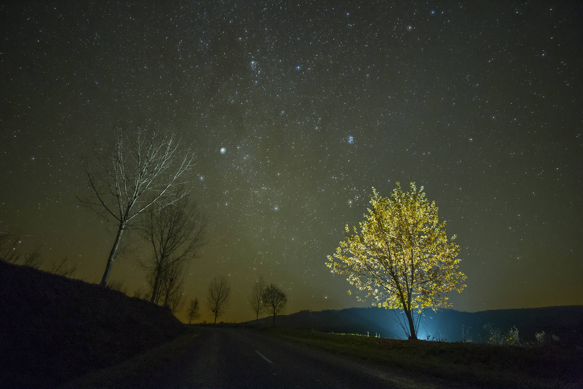 Sigma 15-30mm f/3.5-4.5 EX DG Aspherical sample photo. Late autumn sky photography