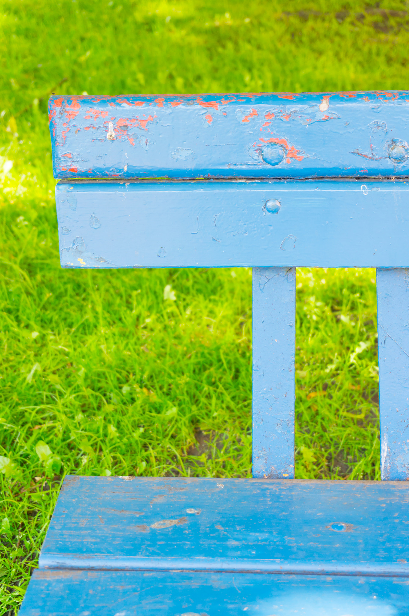Sony E 16-50mm F3.5-5.6 PZ OSS sample photo. Wooden bench photography