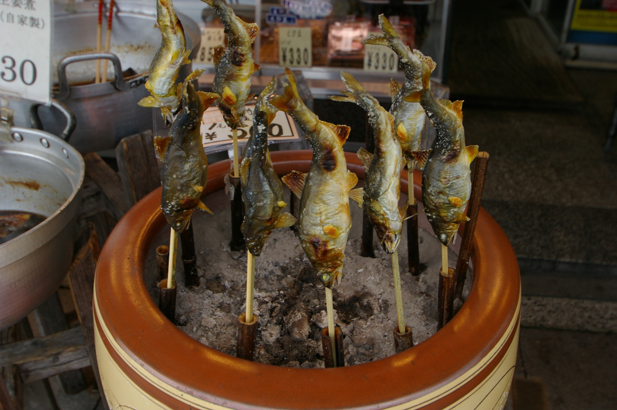 Pentax *ist DL sample photo. Dried fish at the market photography