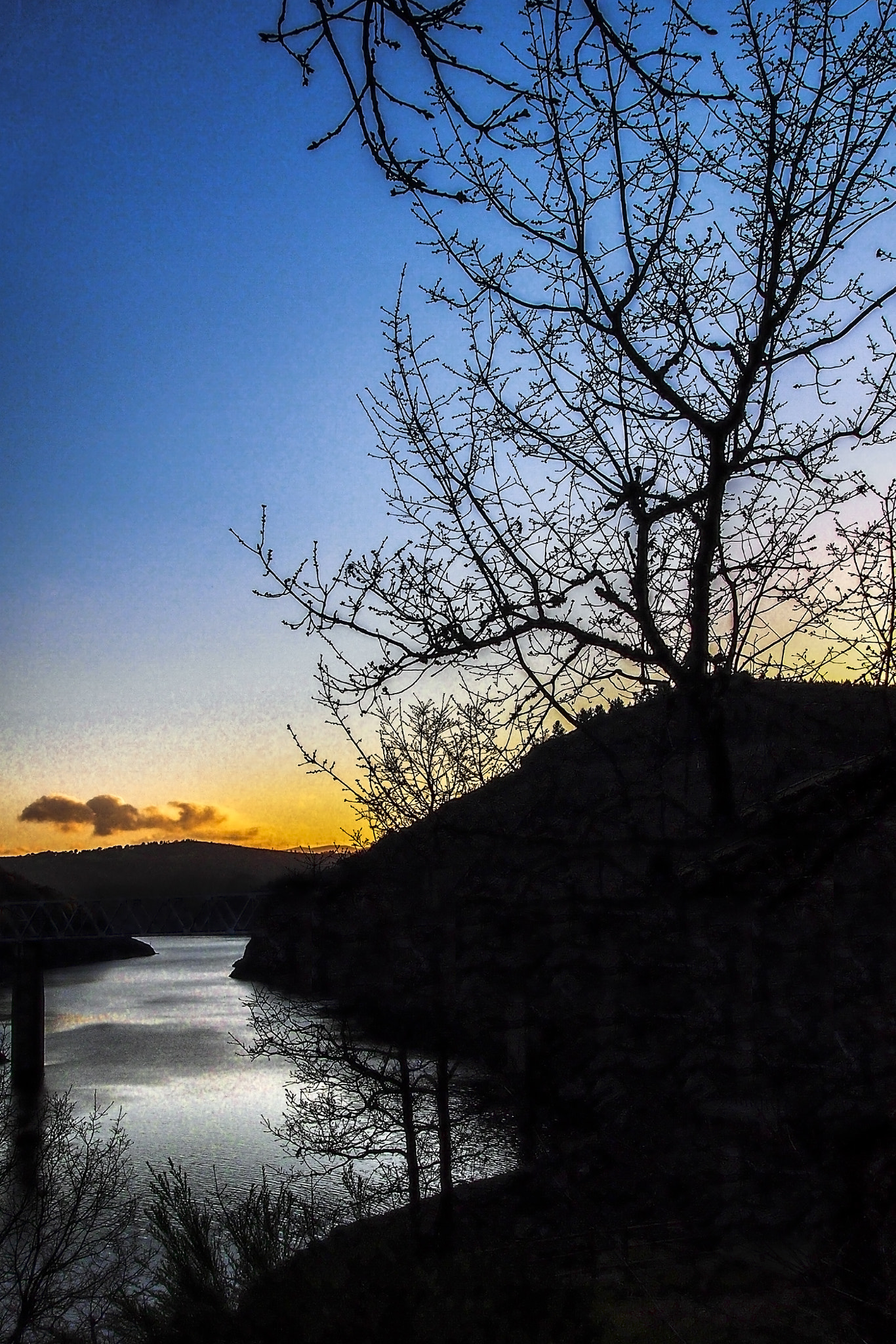Olympus PEN E-P3 sample photo. Ocaso. photography
