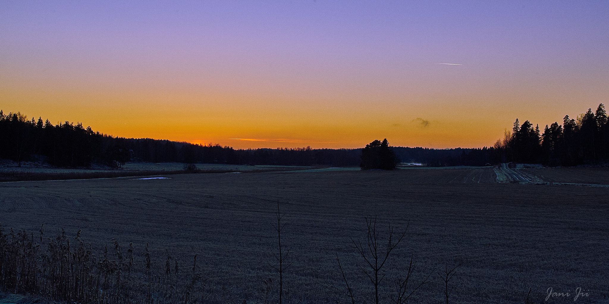 Canon EOS-1D Mark III + Canon EF 20-35mm f/2.8L sample photo. Sunset at kirjala photography