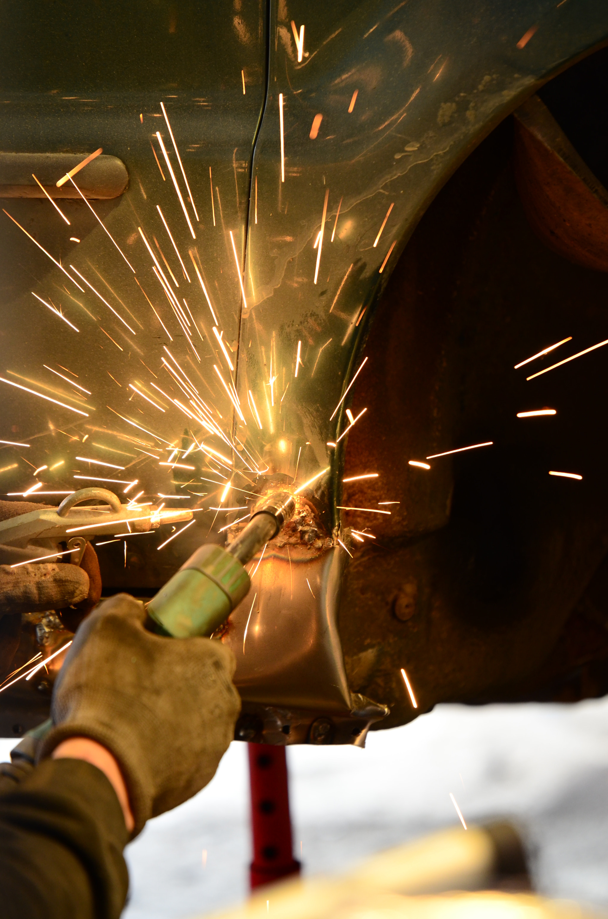 Tamron SP 70-200mm F2.8 Di VC USD sample photo. Welding photography