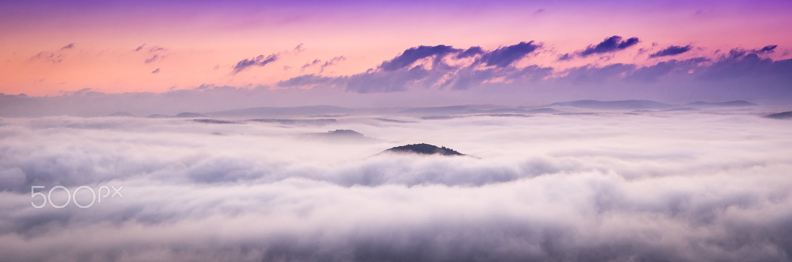 Sony a7R + 24-70mm F2.8 sample photo. Dawn over clouds photography