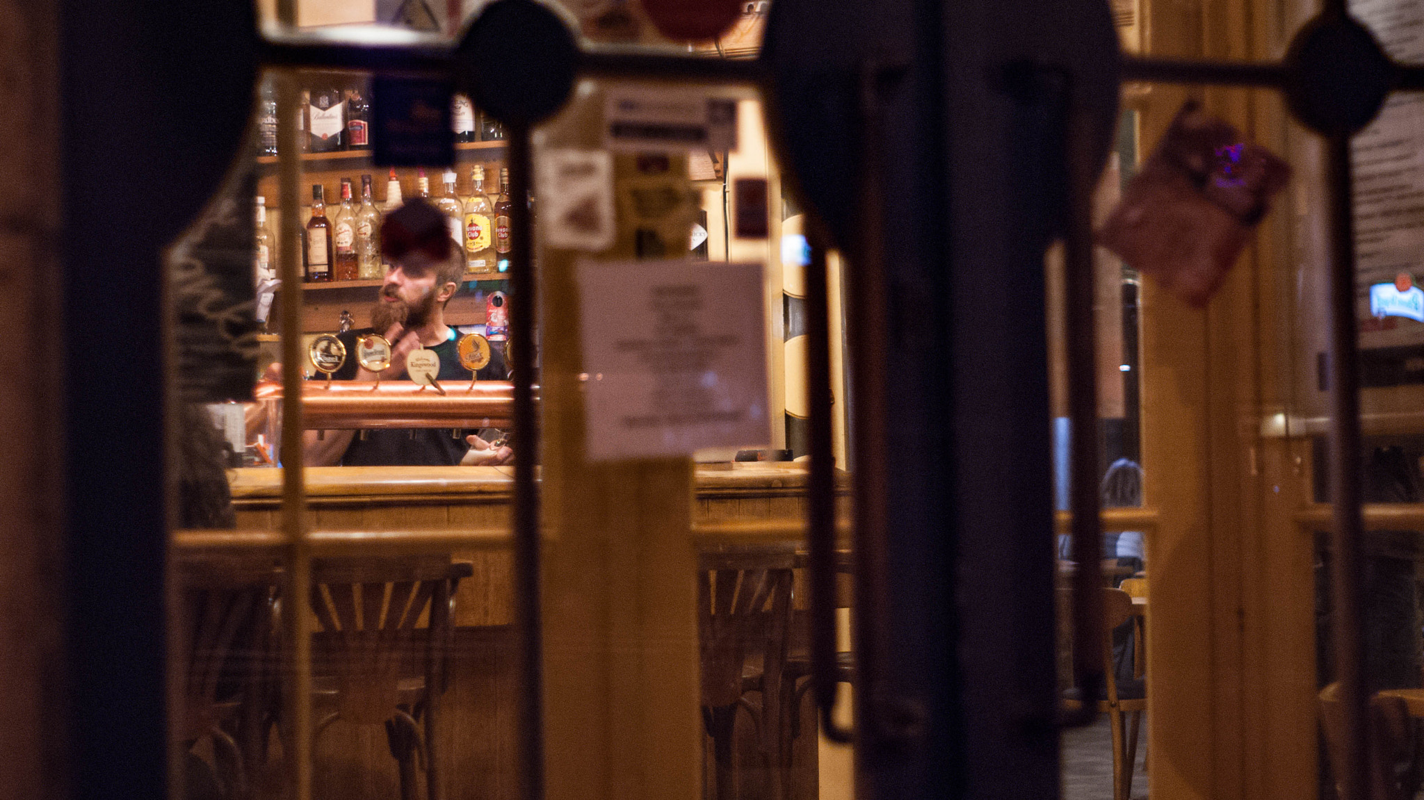 Sony Alpha DSLR-A330 + Minolta AF 50mm F1.7 sample photo. Bartender photography