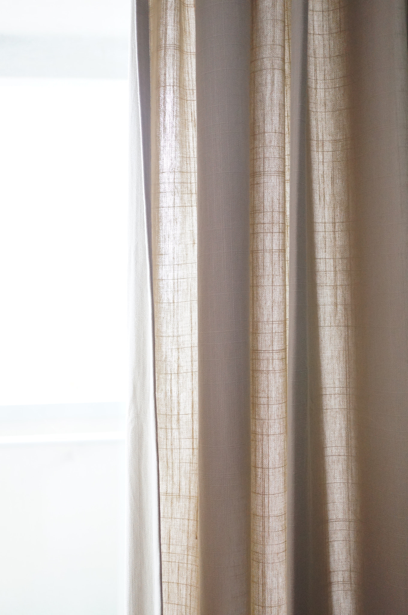 Sony Alpha NEX-6 + Sony E 30mm F3.5 Macro sample photo. Window curtains photography