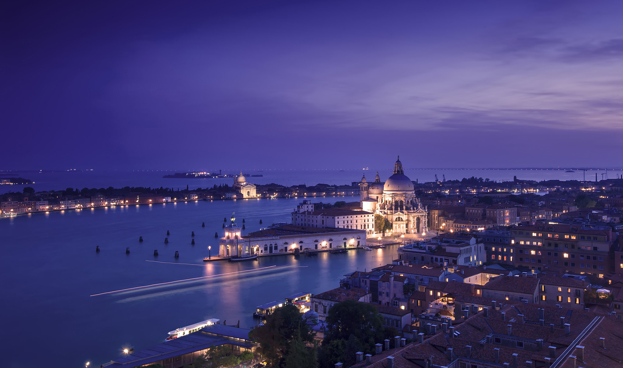 Venezia Night View