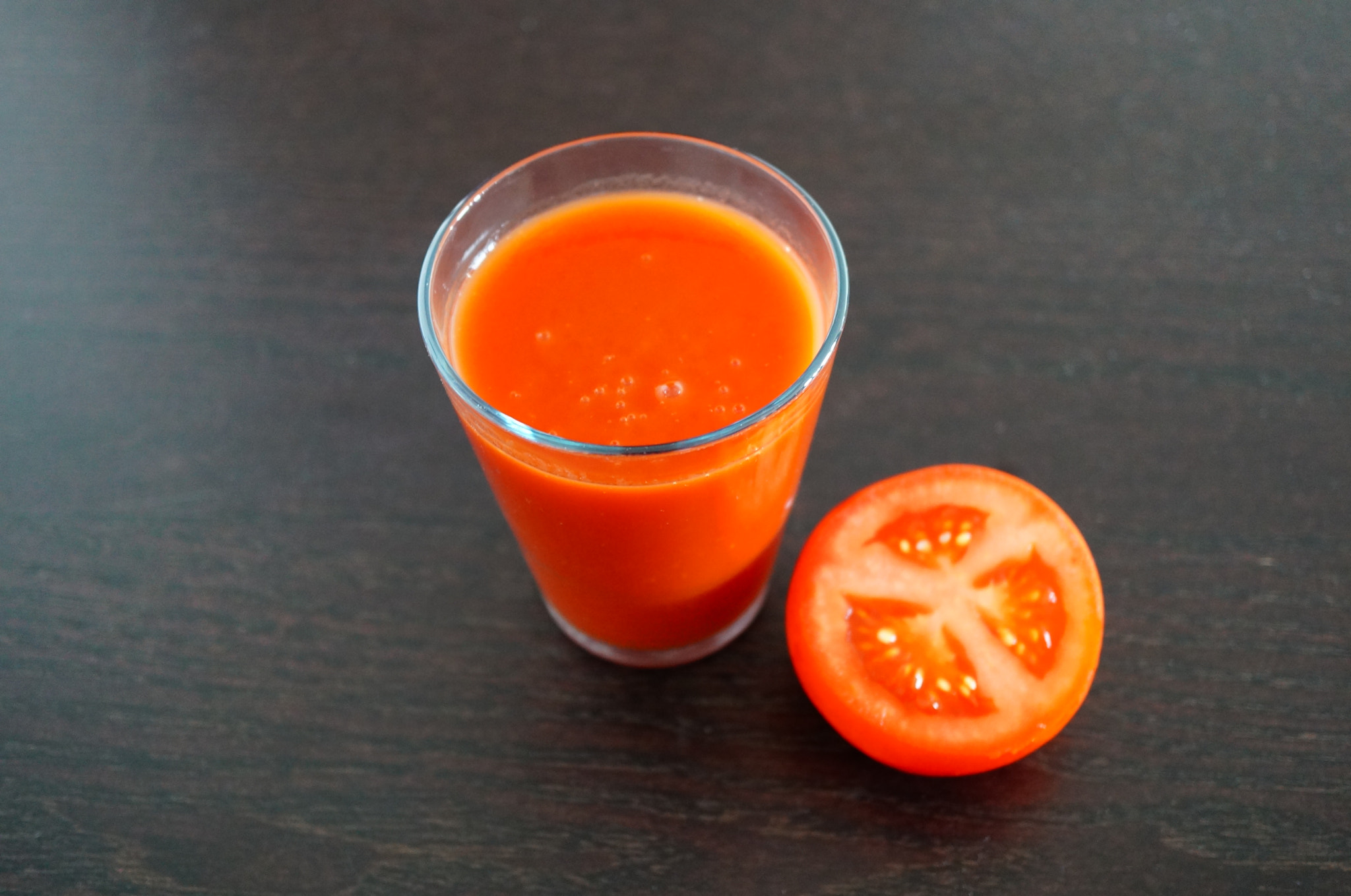 Sony Alpha NEX-6 + Sony E 30mm F3.5 Macro sample photo. Tomato juice photography