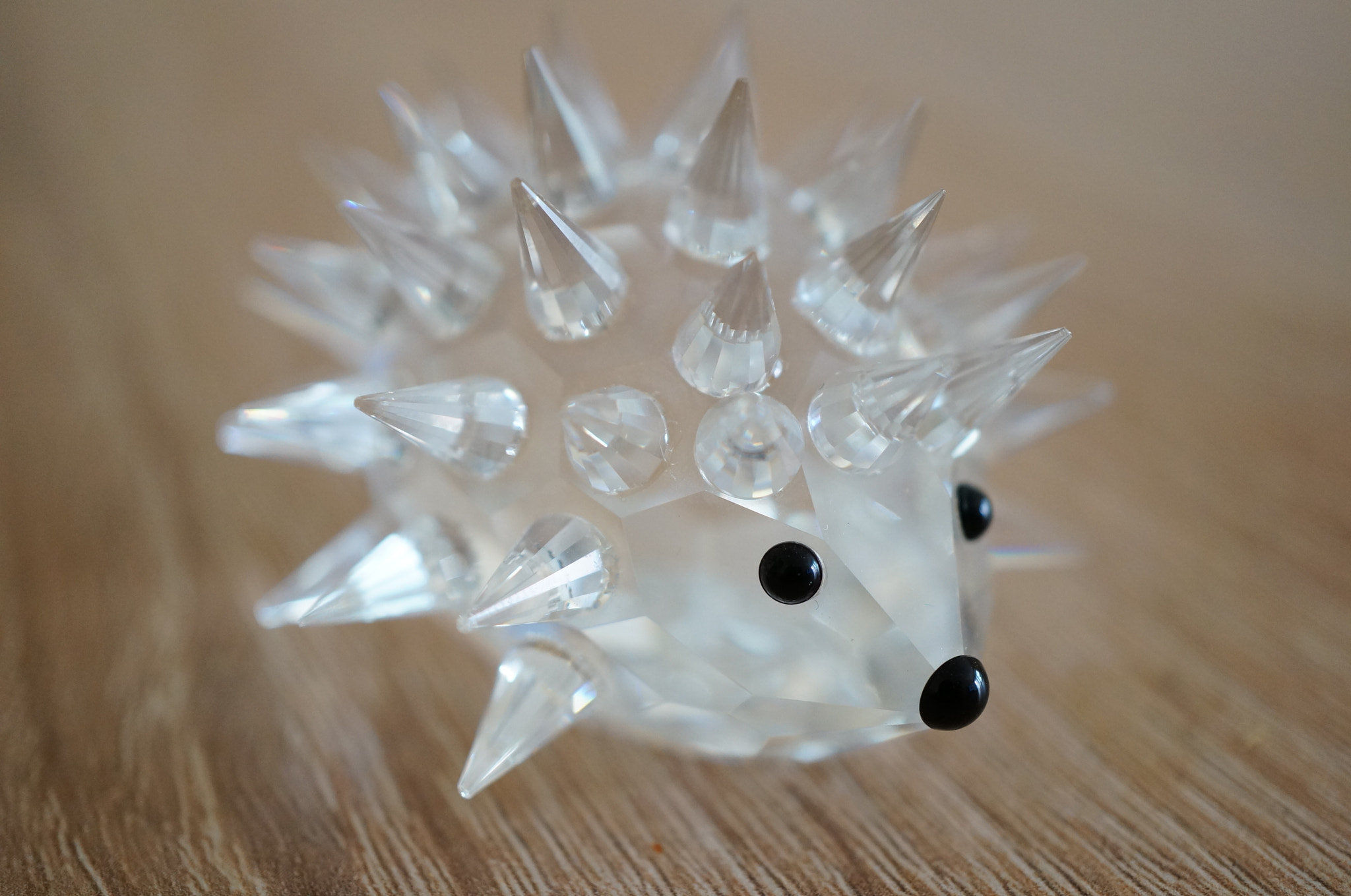 Sony Alpha NEX-6 + Sony E 30mm F3.5 Macro sample photo. Hedgehog figure photography