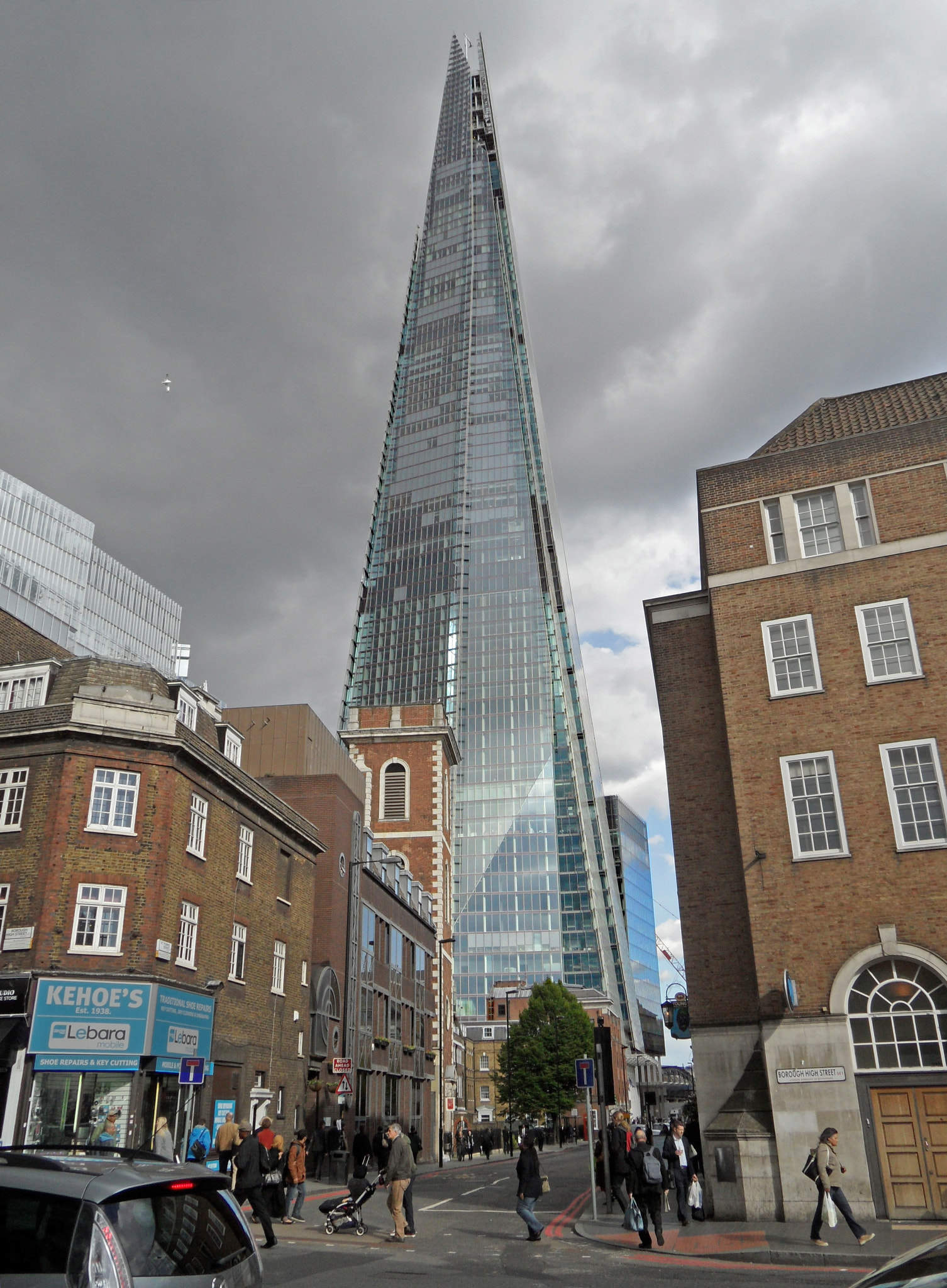 Samsung WB650 / VLUU WB650 /  WB660 sample photo. The shard of glass photography