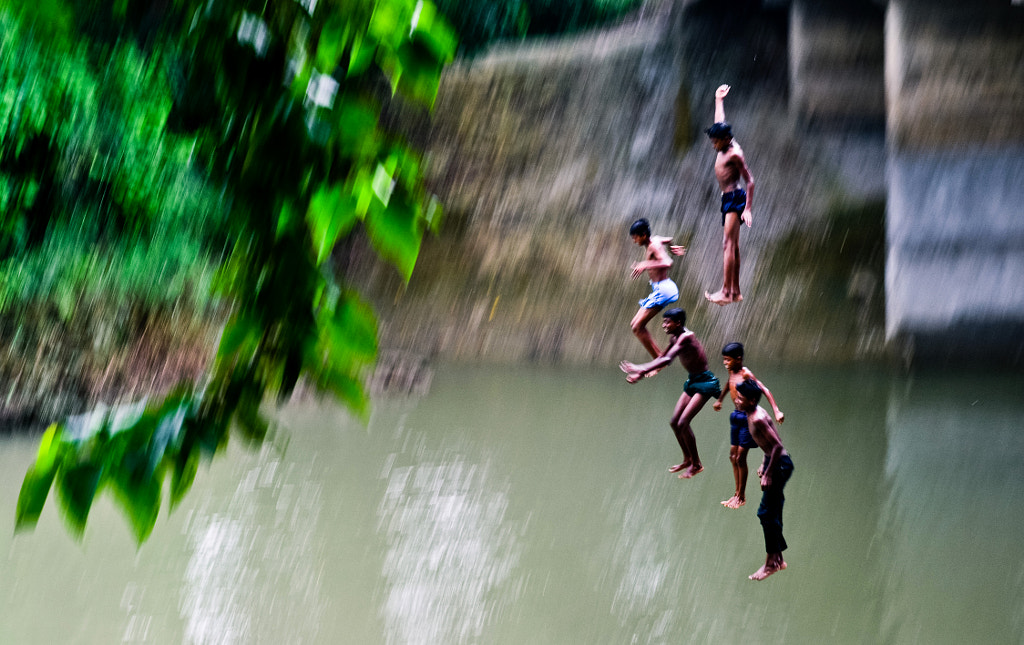 Cheating Gravity by Santu Mondal on 500px.com