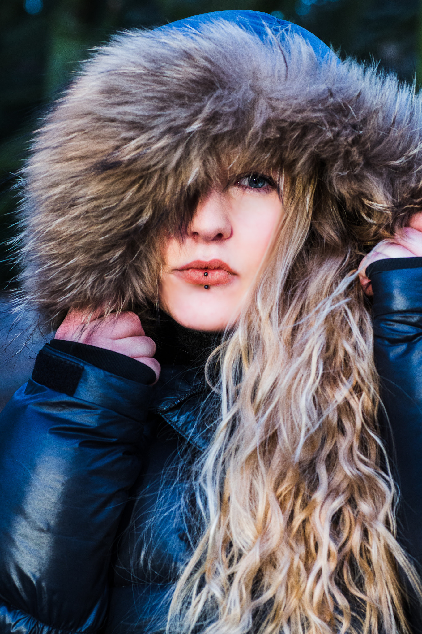 Sigma 50mm f/1.4 EX DG HSM + 1.4x sample photo. Winter girl photography