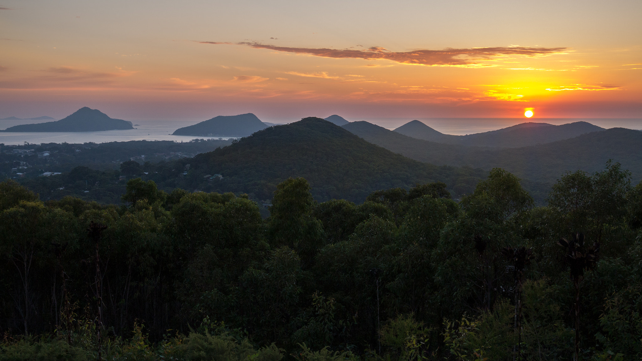 Panasonic Lumix DMC-GF6 + Panasonic Lumix G 20mm F1.7 ASPH sample photo. Port stephens photography