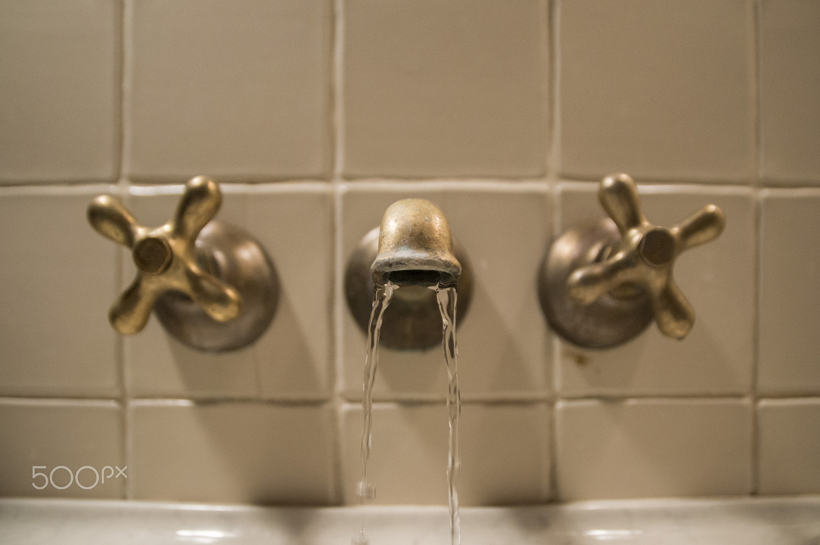 Sigma 17-70mm F2.8-4 DC Macro OS HSM | C sample photo. Be water and flowing photography