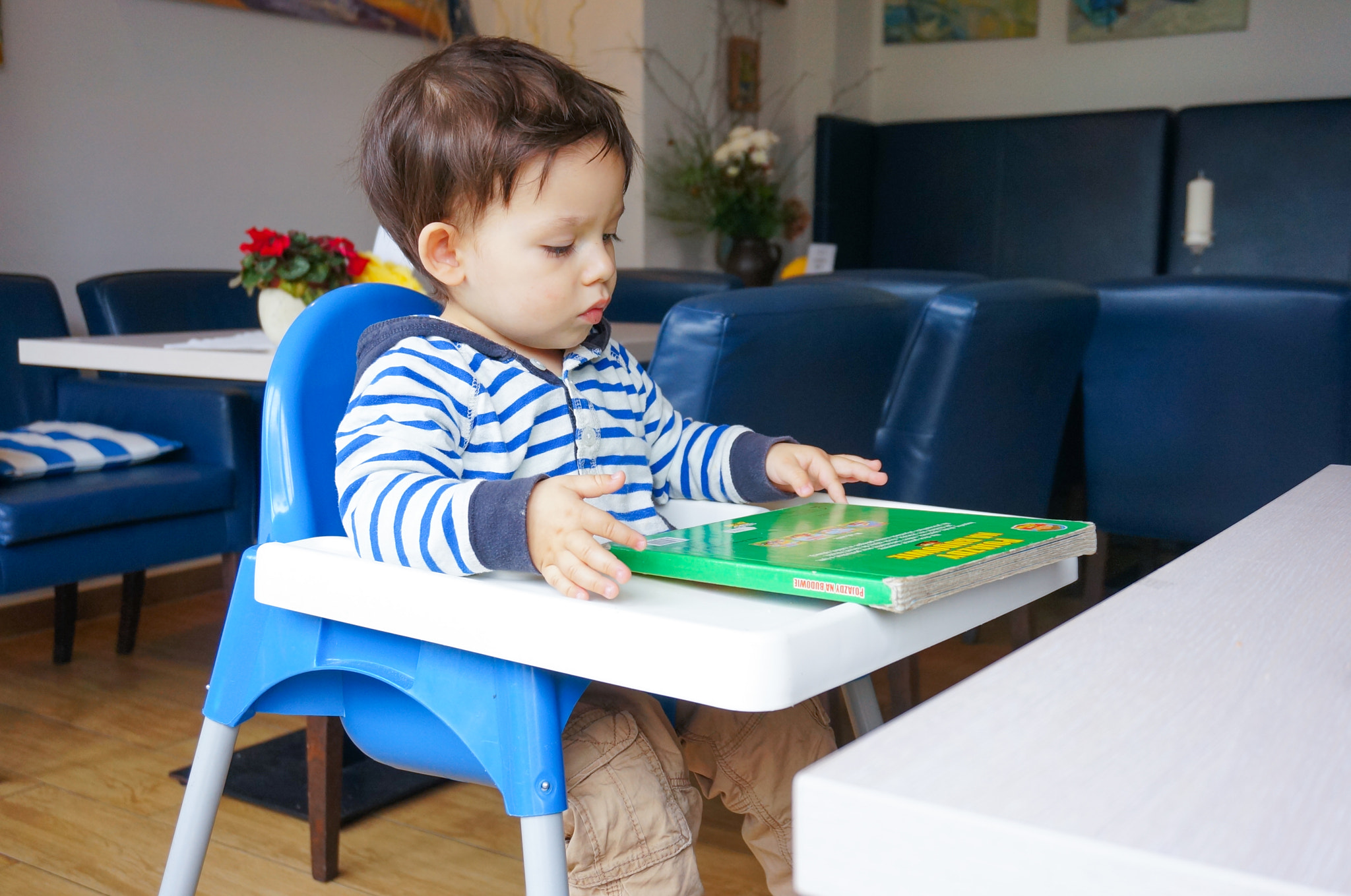 Sony E 16-50mm F3.5-5.6 PZ OSS sample photo. Boy in feeding chair photography