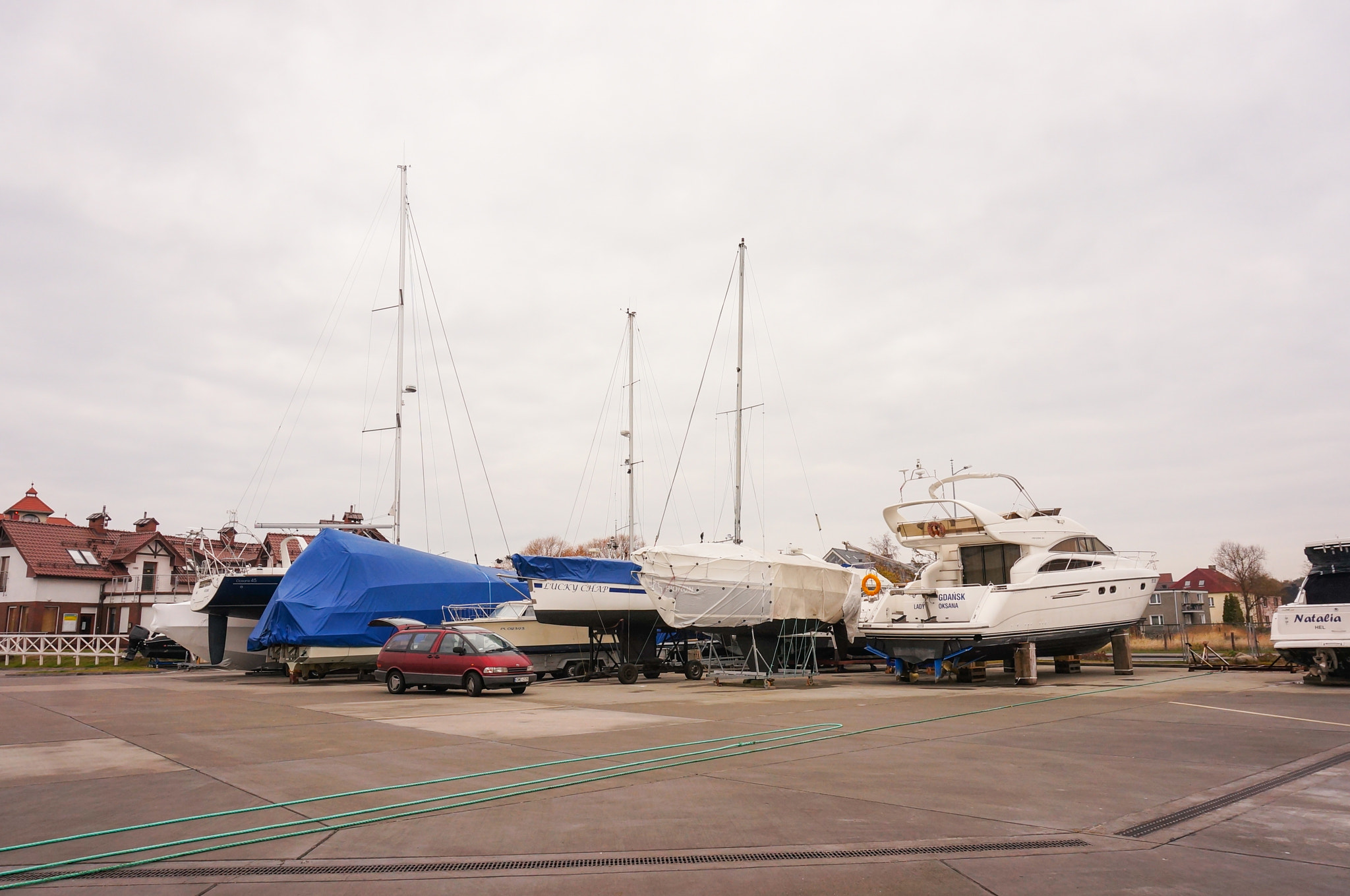 Sony E 16-50mm F3.5-5.6 PZ OSS sample photo. Boats on harbor photography