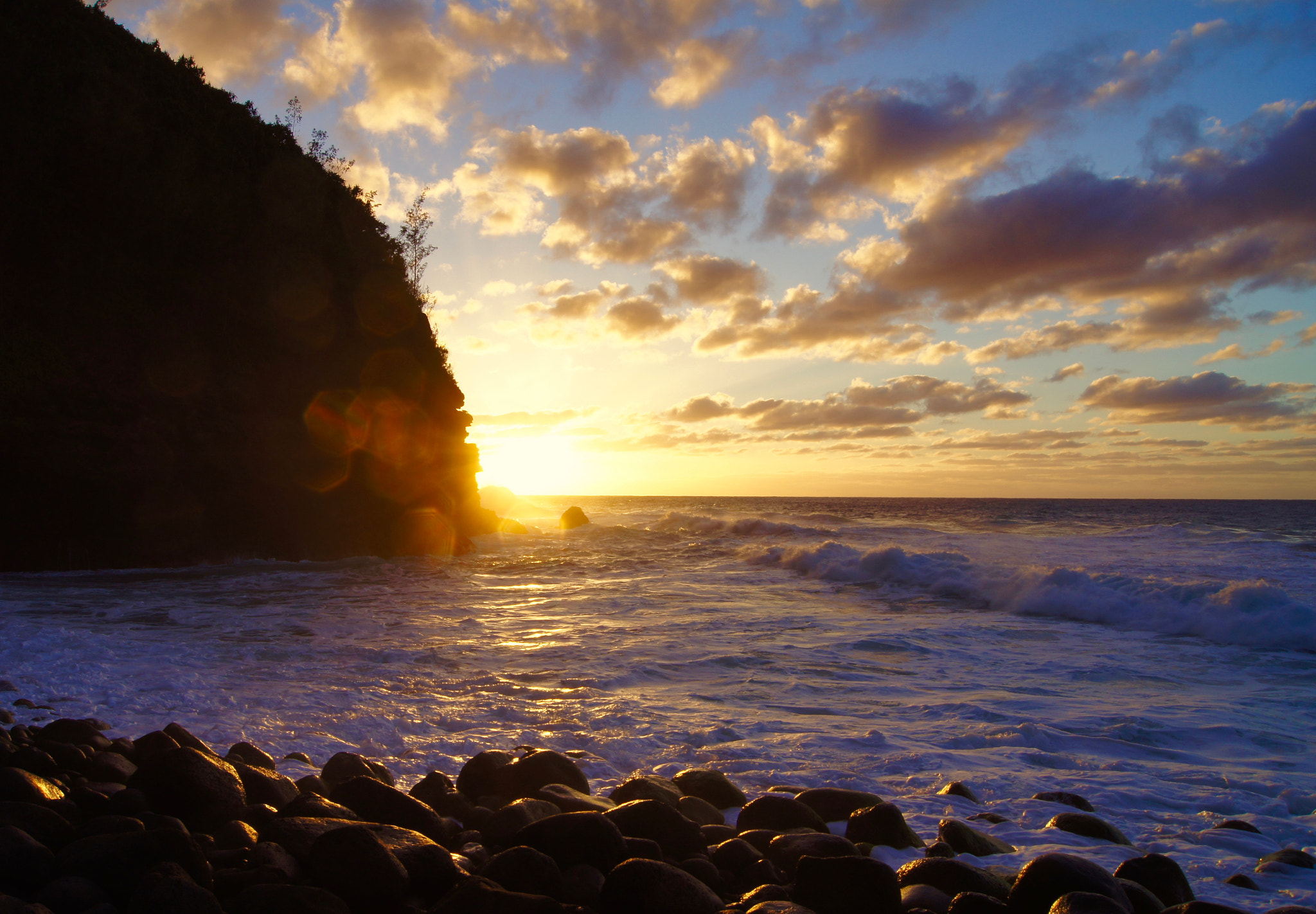 Sony DT 18-55mm F3.5-5.6 SAM II sample photo. Kalalau sunset photography