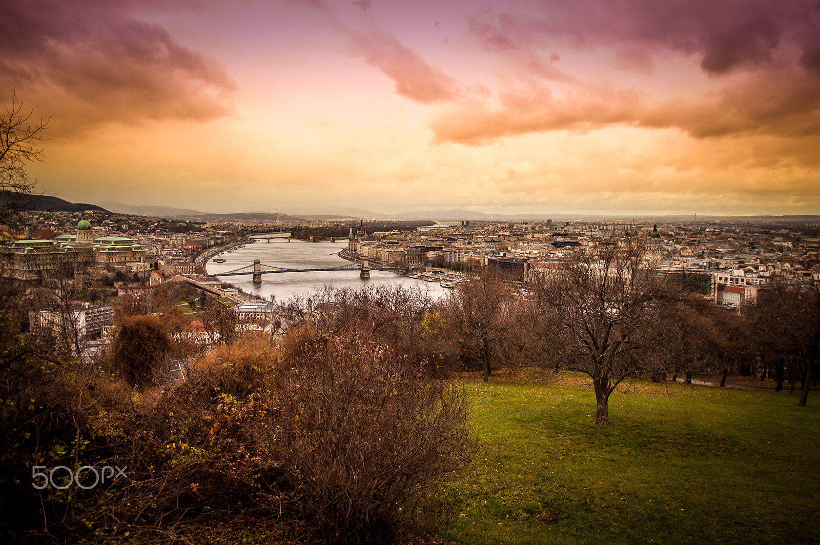 Nikon D70 sample photo. Voudapesth photography