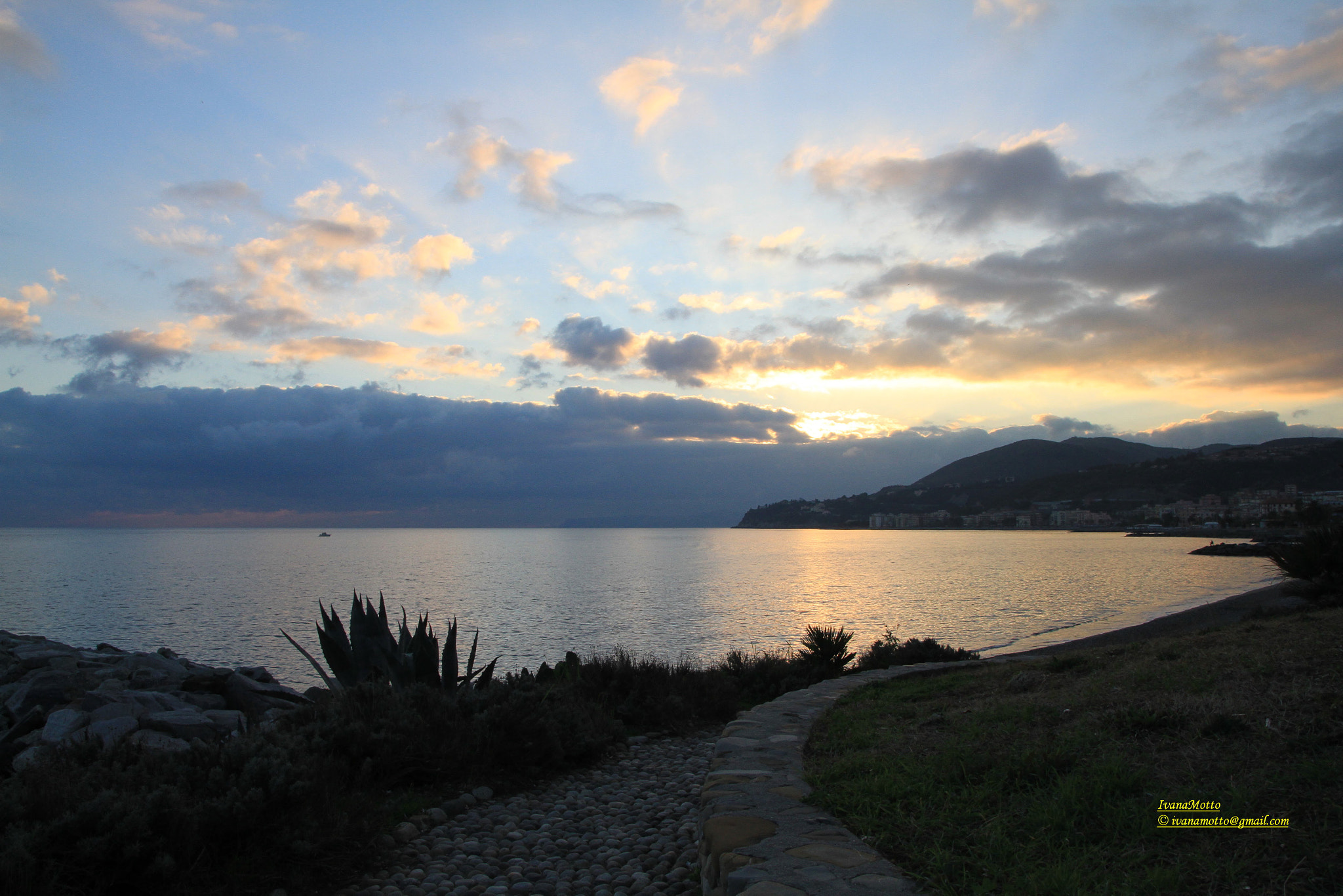 Canon 17-50mm sample photo. Tramonto_genova_cogoleto photography