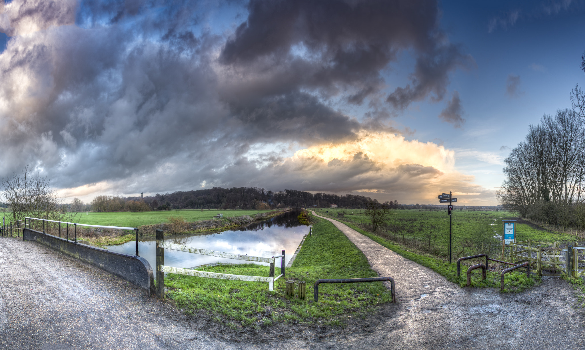 Nikon D4S sample photo. The towpath photography