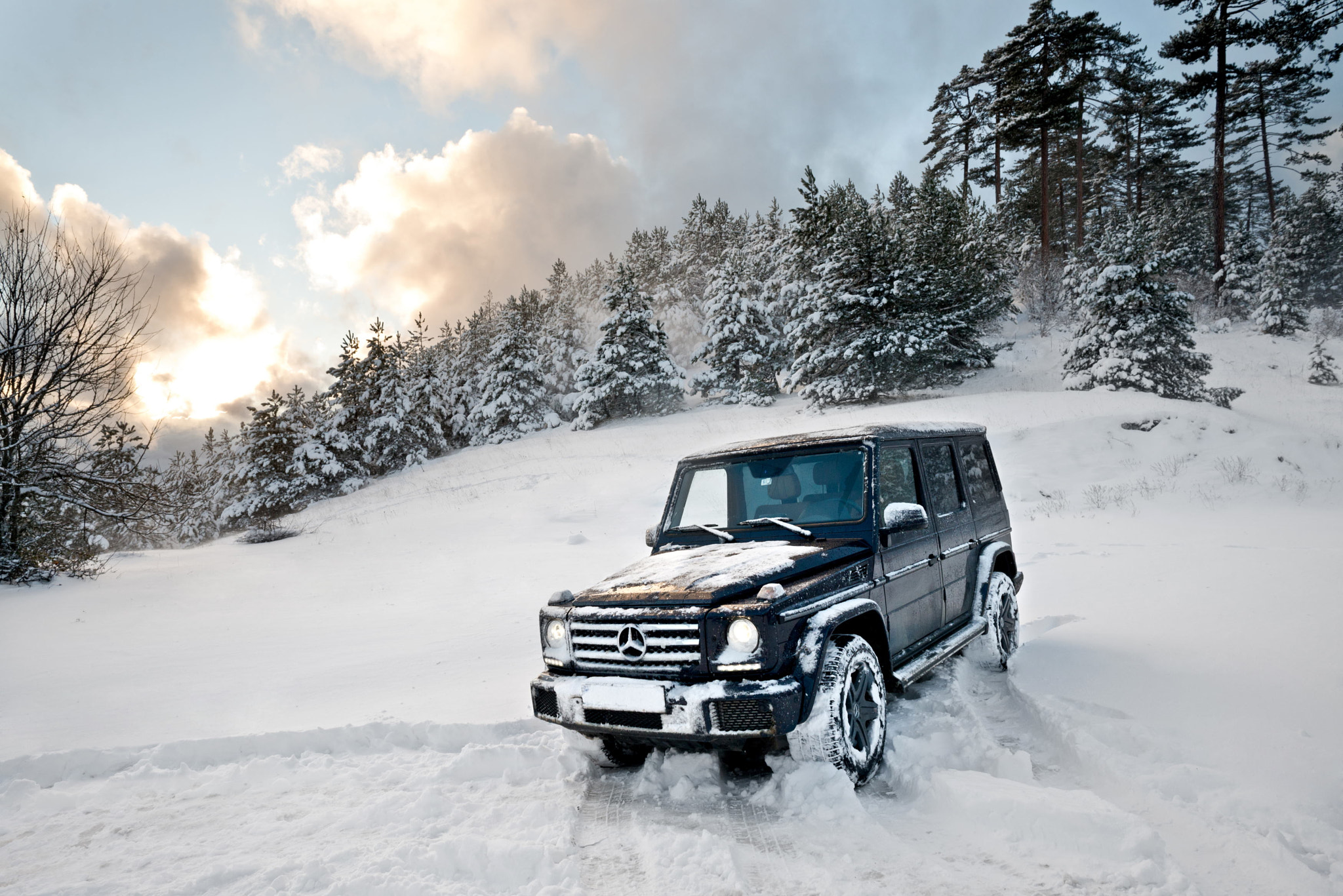 Nikon D800 + AF Nikkor 24mm f/2.8 sample photo. Mercedes g on the hill photography