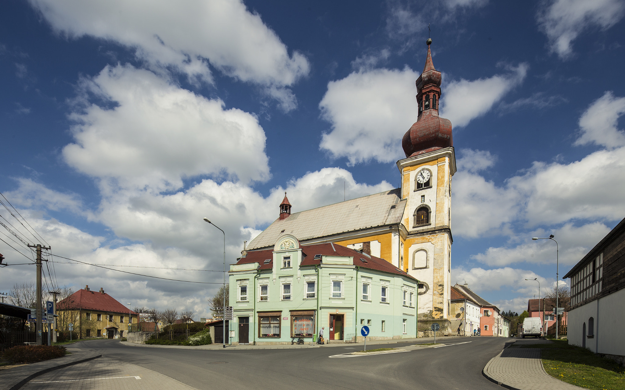 Canon TS-E 17mm F4L Tilt-Shift sample photo. Kostel hrad vildštejn in skalná photography