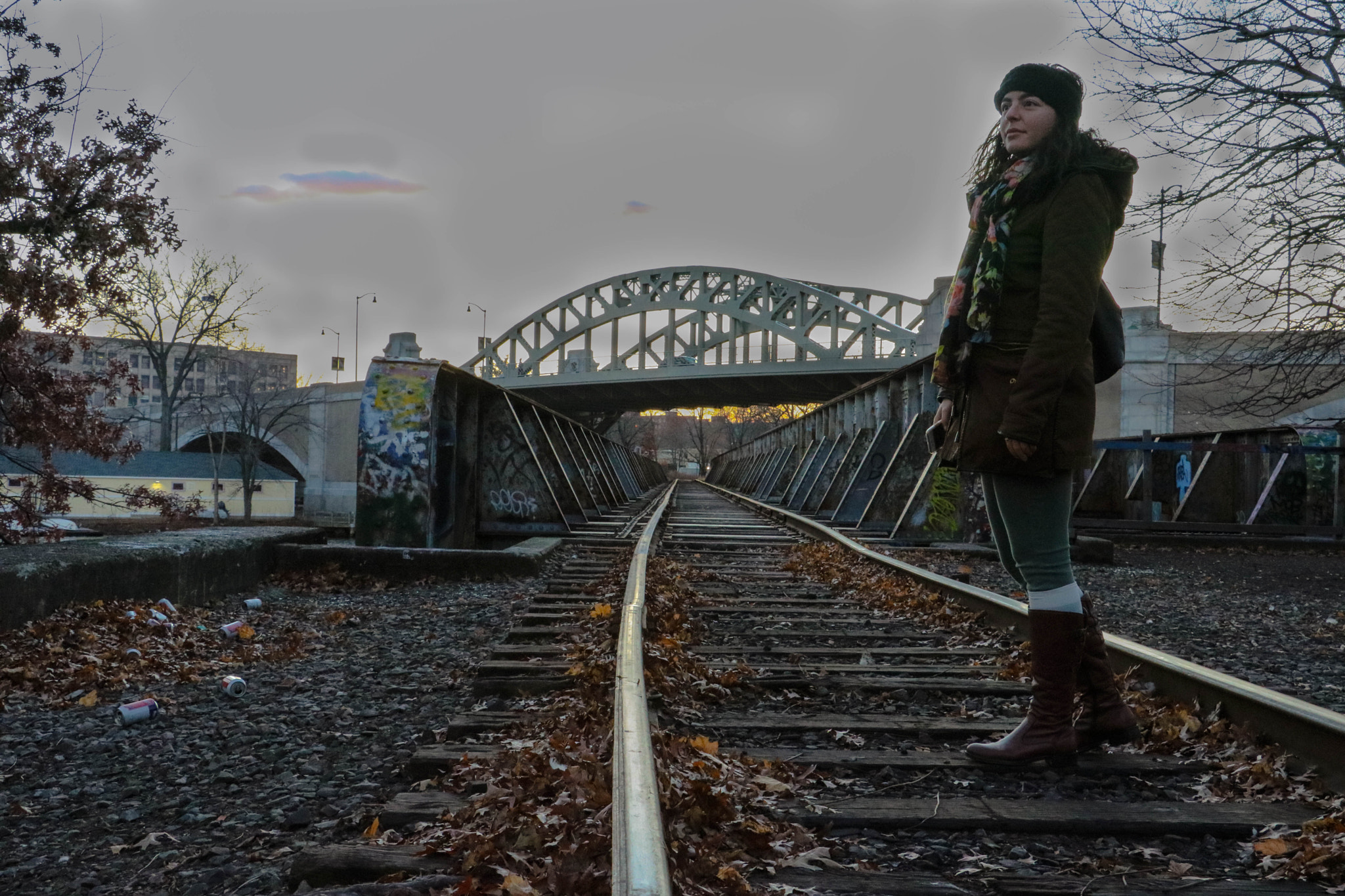 Canon EOS 750D (EOS Rebel T6i / EOS Kiss X8i) sample photo. Tracks edit photography