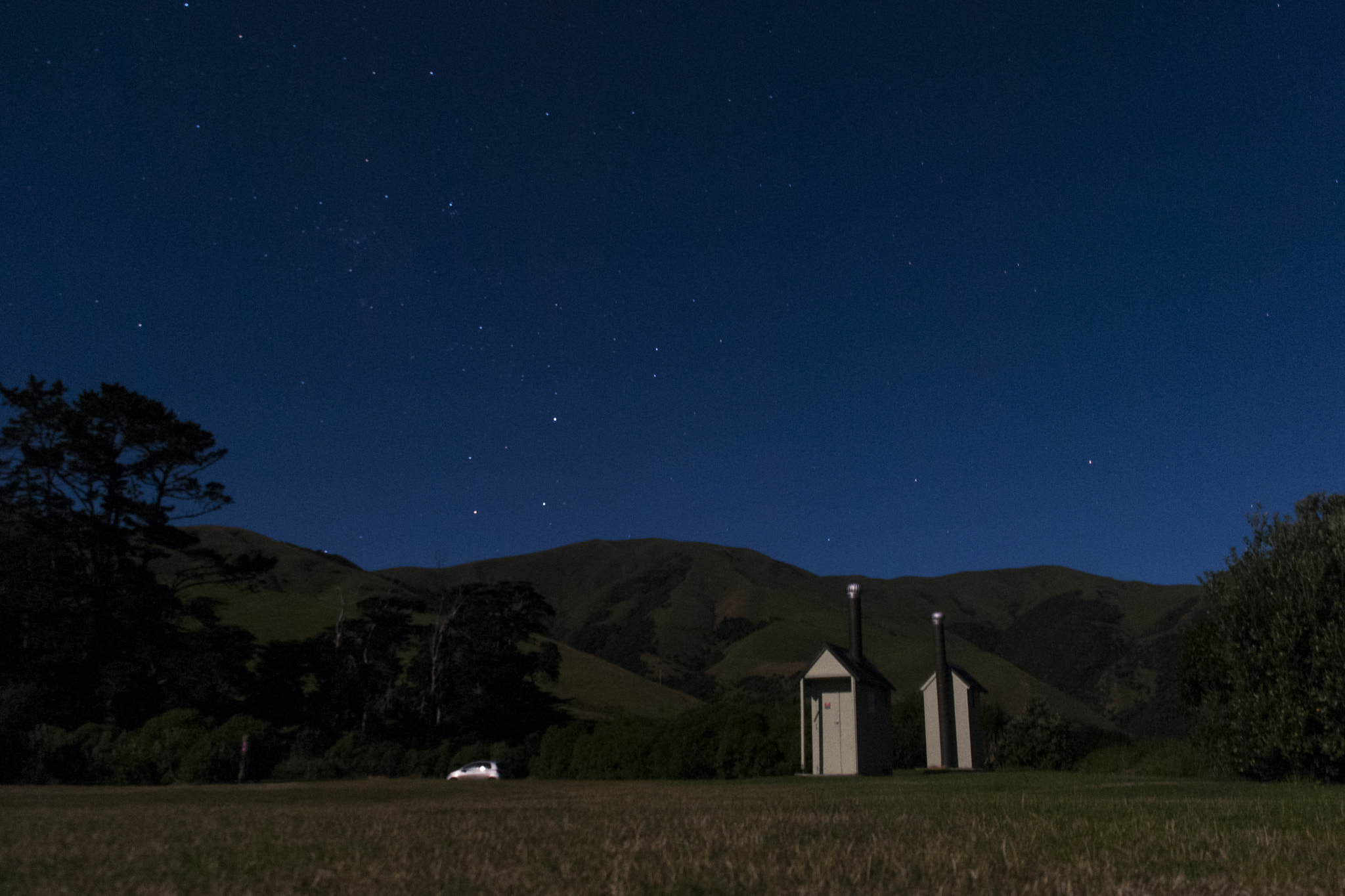 Nikon D200 + Sigma 18-200mm F3.5-6.3 DC sample photo. Southern cross photography