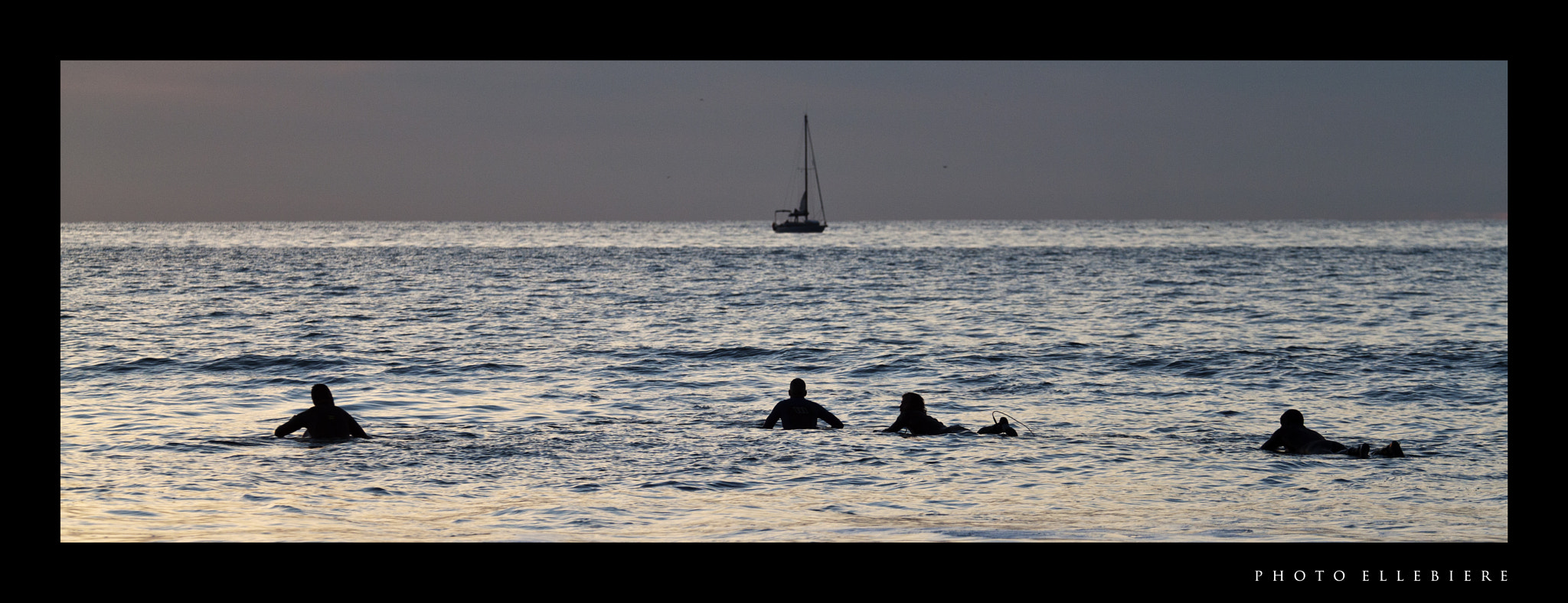 Canon EOS 500D (EOS Rebel T1i / EOS Kiss X3) + Canon EF 70-200mm F4L USM sample photo. Surf photography