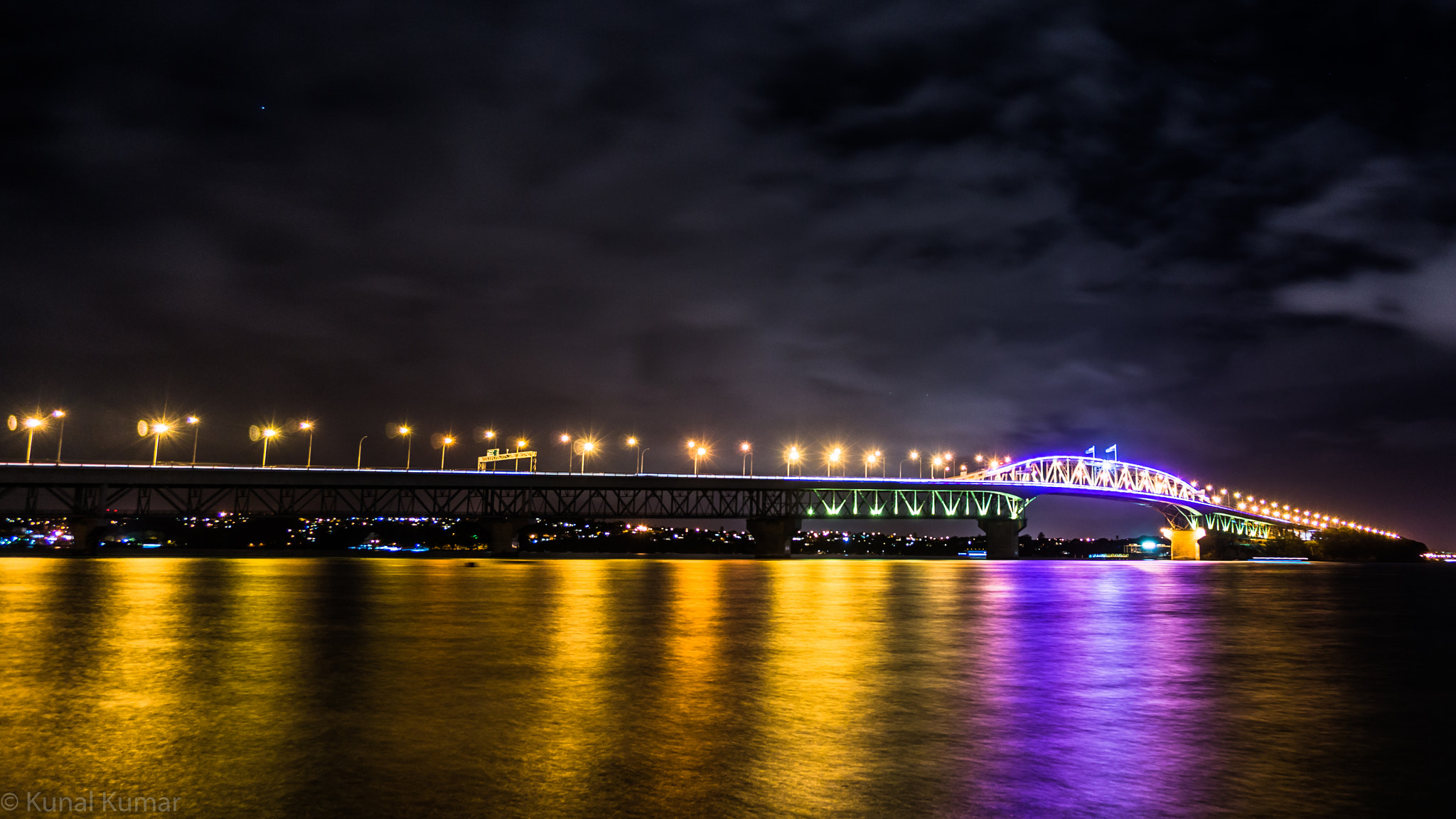 Sony Alpha NEX-5R + Sony E 10-18mm F4 OSS sample photo. Auckland harbour bridge photography