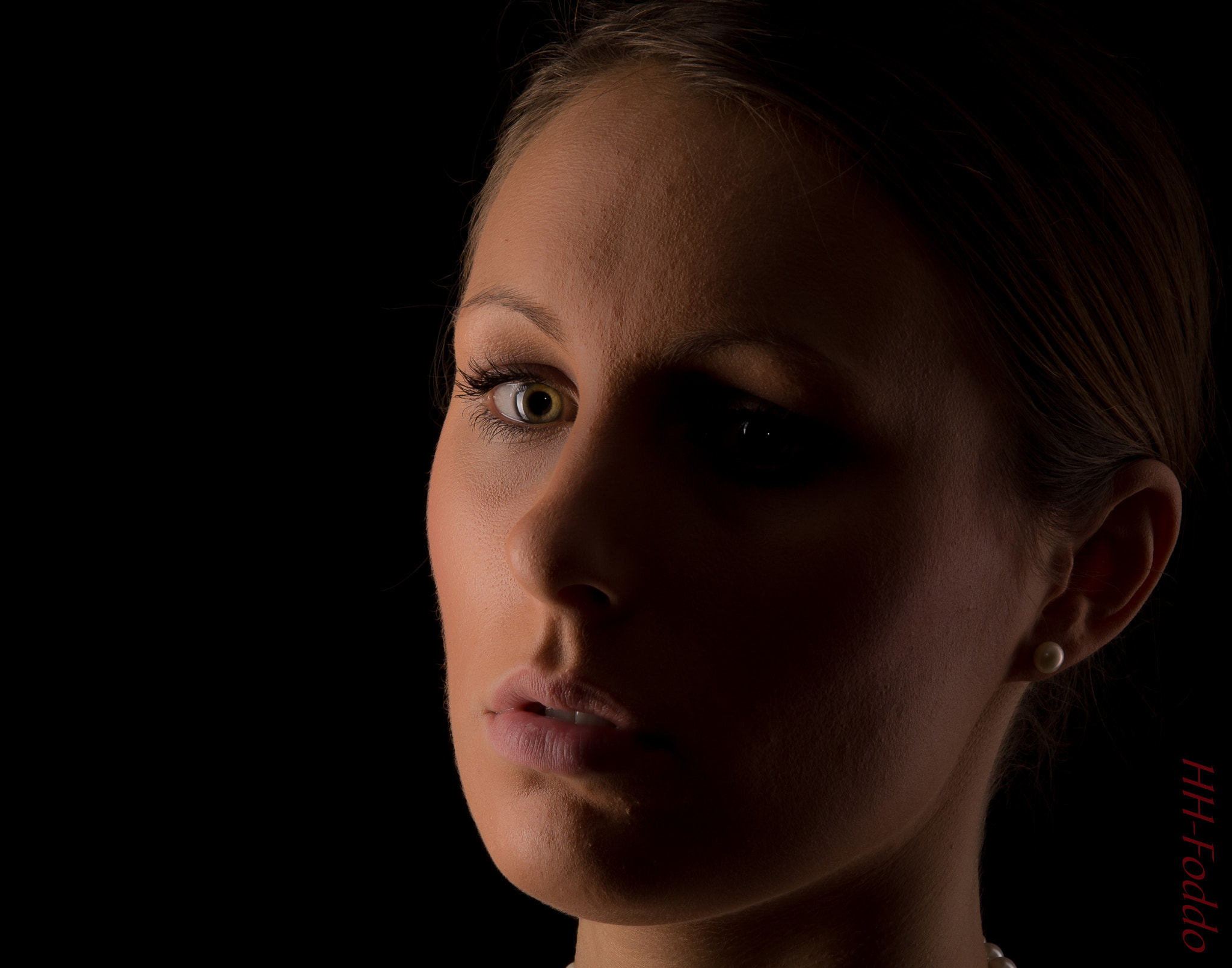 Sony SLT-A33 + Sigma 17-70mm F2.8-4.5 (D) sample photo. The eye photography