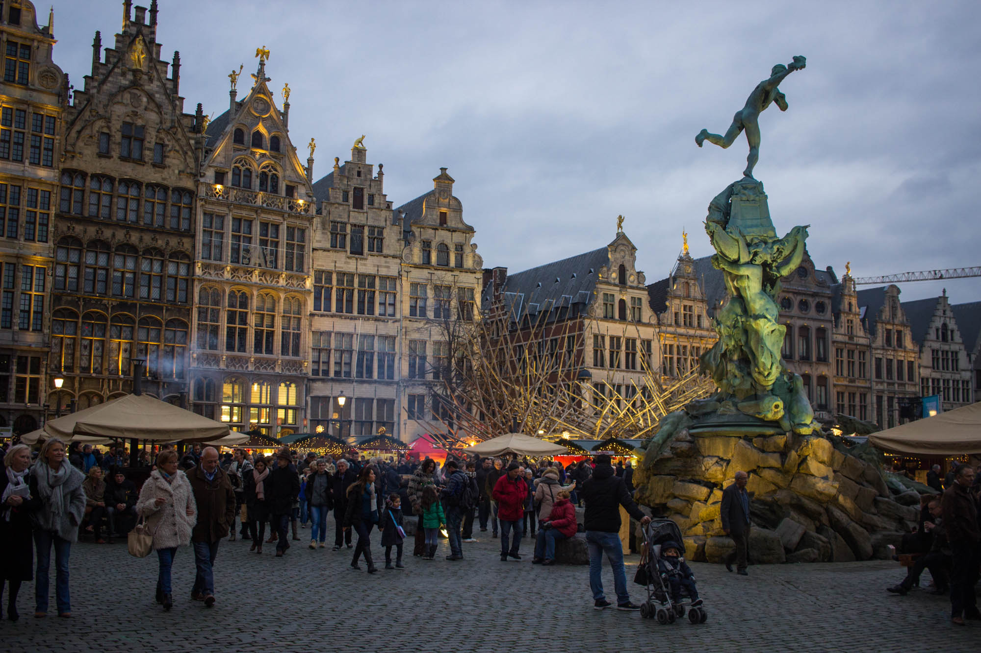 Canon EOS 600D (Rebel EOS T3i / EOS Kiss X5) sample photo. Antwerp photography