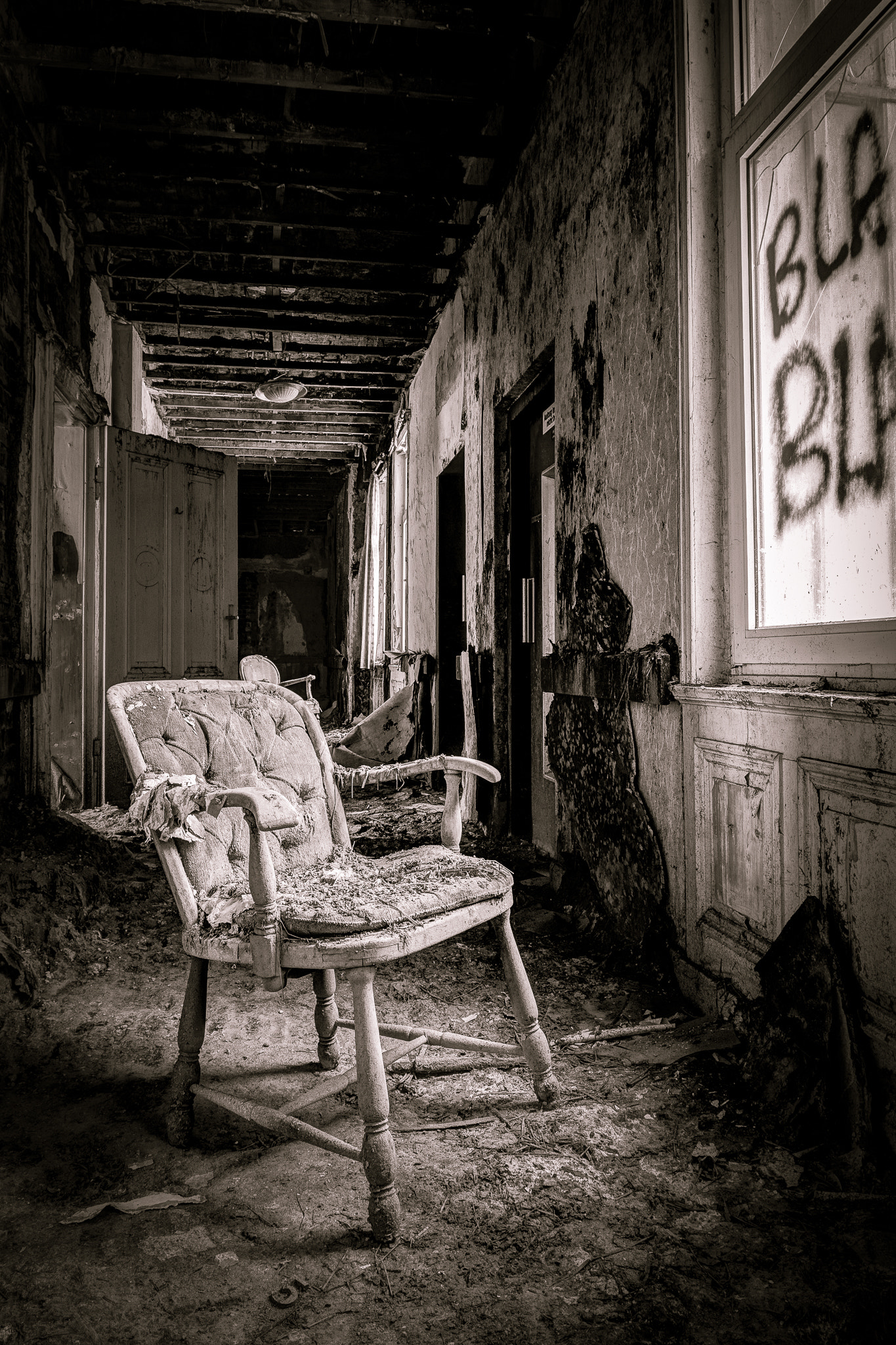 Sony a7 II + Canon EF 16-35mm F4L IS USM sample photo. Bla bla ...sometimes theres nothing more to say photography