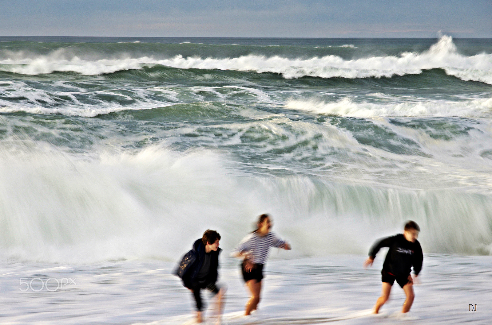 Pentax K-5 sample photo. The beast's attack... photography