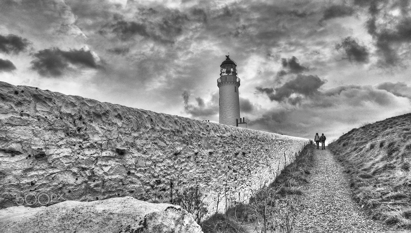 Sony Alpha DSLR-A550 sample photo. At stranraer lighthouse photography