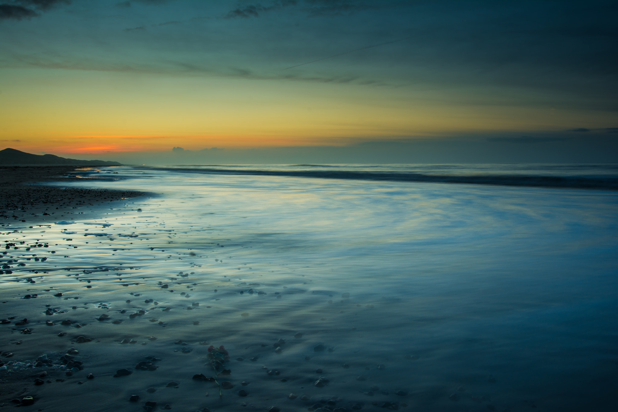 Nikon D7100 + Nikon AF-S Nikkor 20mm F1.8G ED sample photo. Last goodbye photography