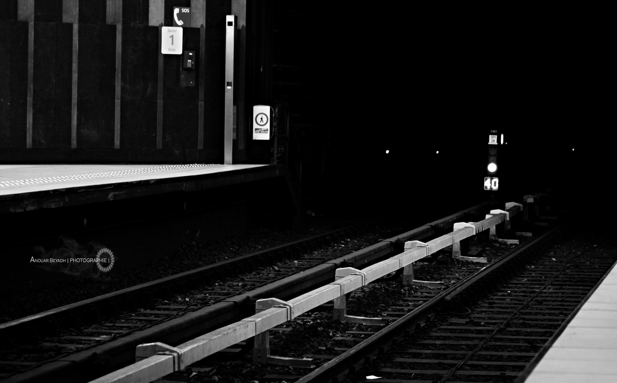 Canon EF-S 55-250mm F4-5.6 IS STM sample photo. Metro bruxelles photography