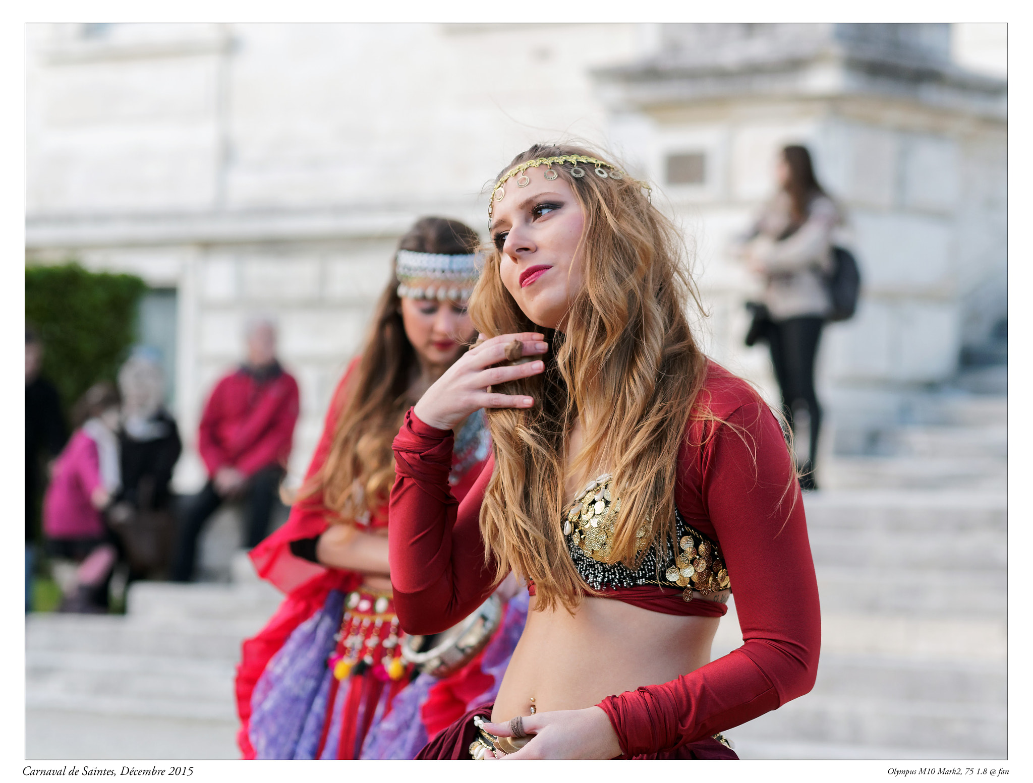 Olympus OM-D E-M10 II + Olympus M.Zuiko Digital ED 75mm F1.8 sample photo. Dcembre_2015_carnaval_saintes_3.jpg photography