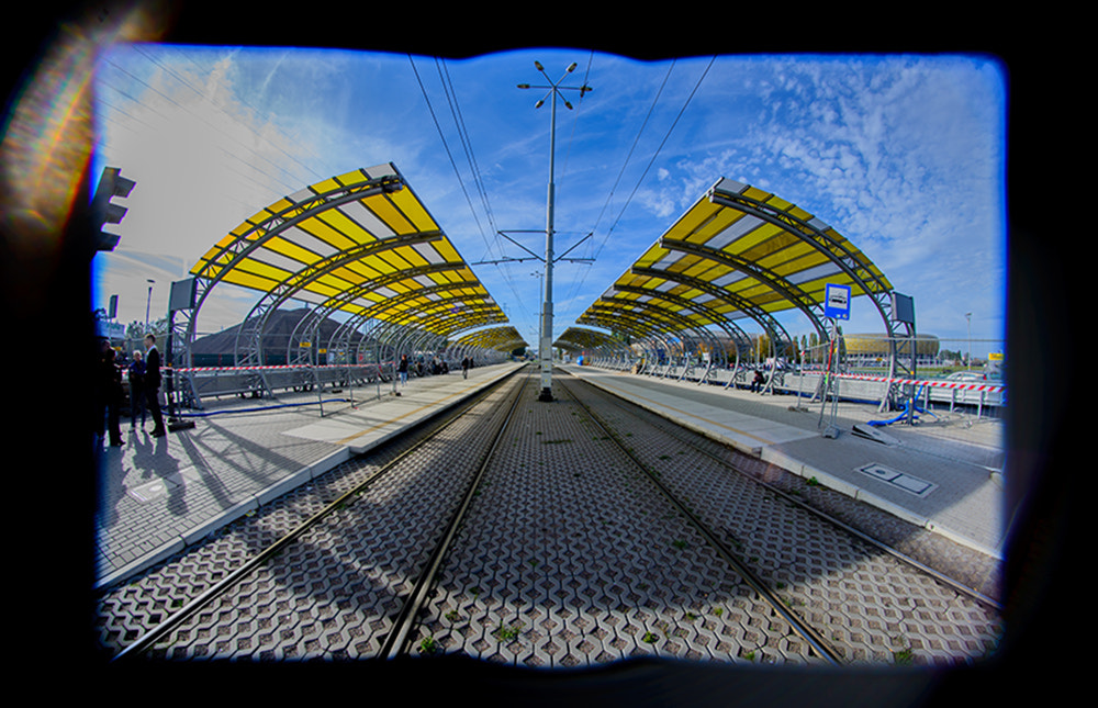 Nikon D600 + Samyang 8mm F3.5 Aspherical IF MC Fisheye sample photo. Wiata tramwajowa w aparacie photography