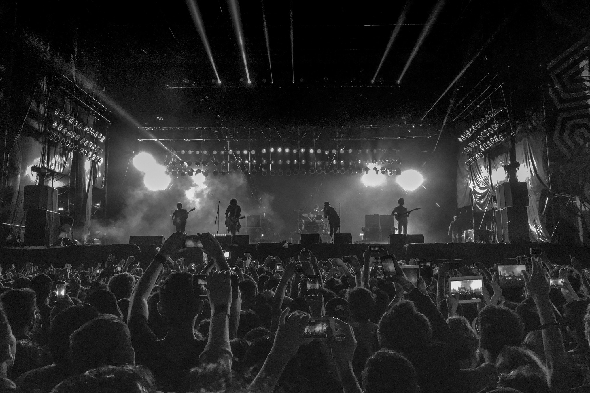 Jag.gr 645 PRO Mk III for iOS sample photo. The strokes @mty mexico photography