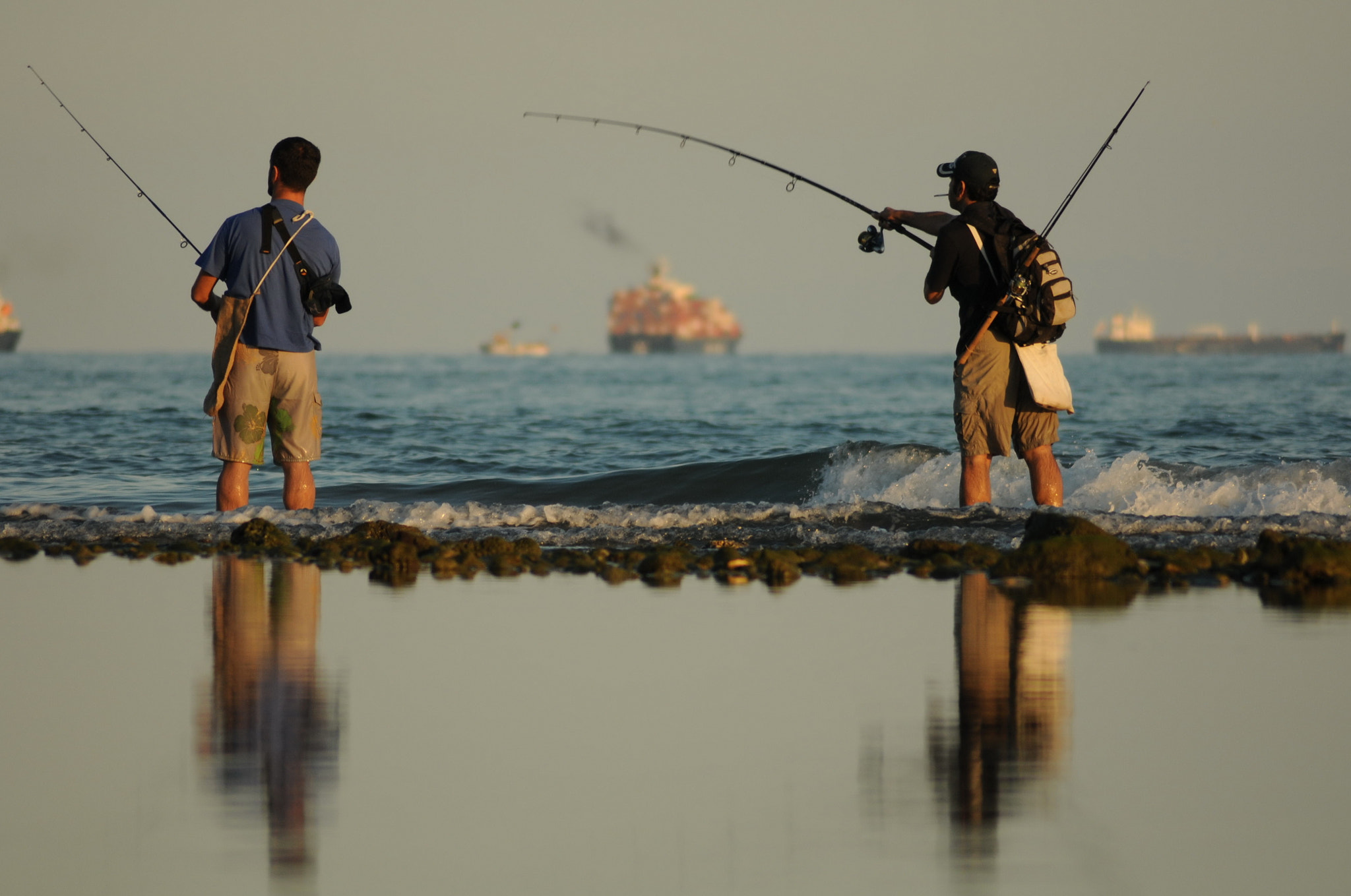 Nikon D300S + AF Zoom-Nikkor 70-300mm f/4-5.6D ED sample photo. Fishing team photography